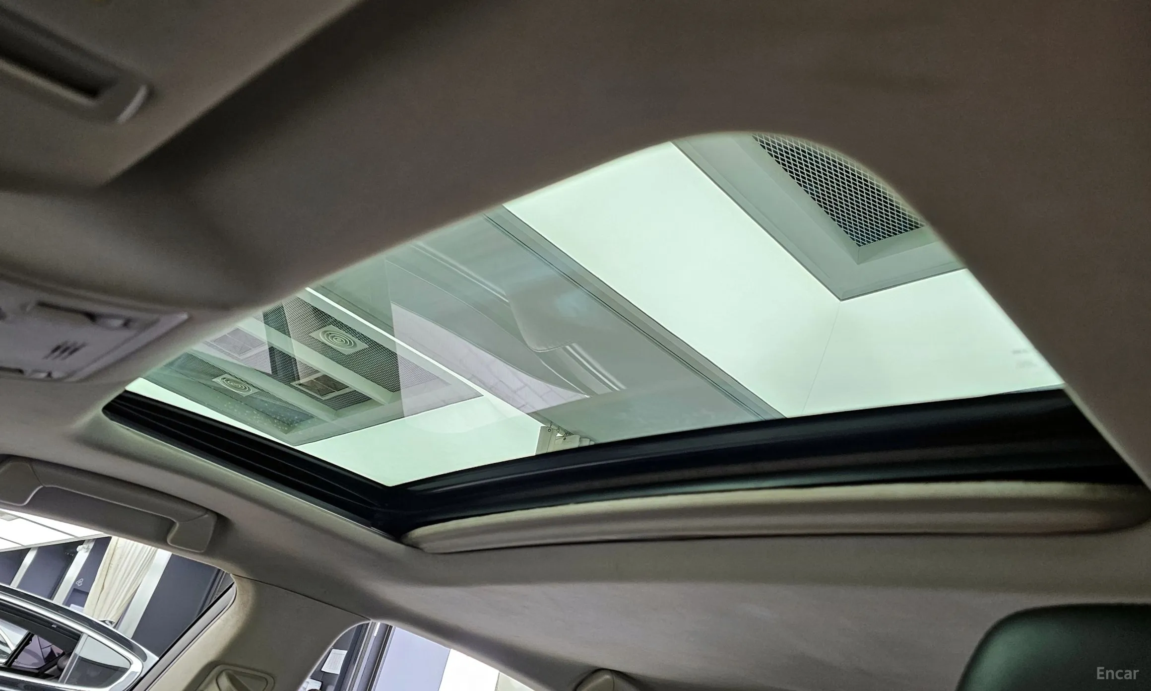 Lexus New ES300h превью 19