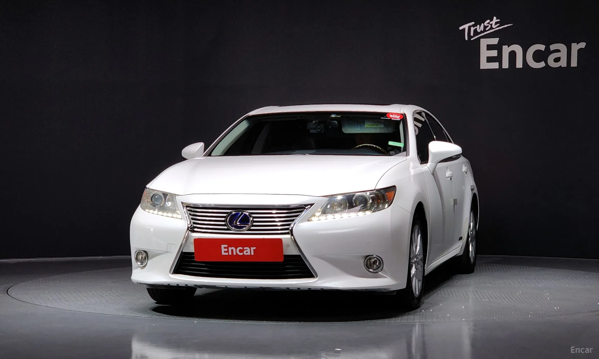 Lexus New ES300h превью 3