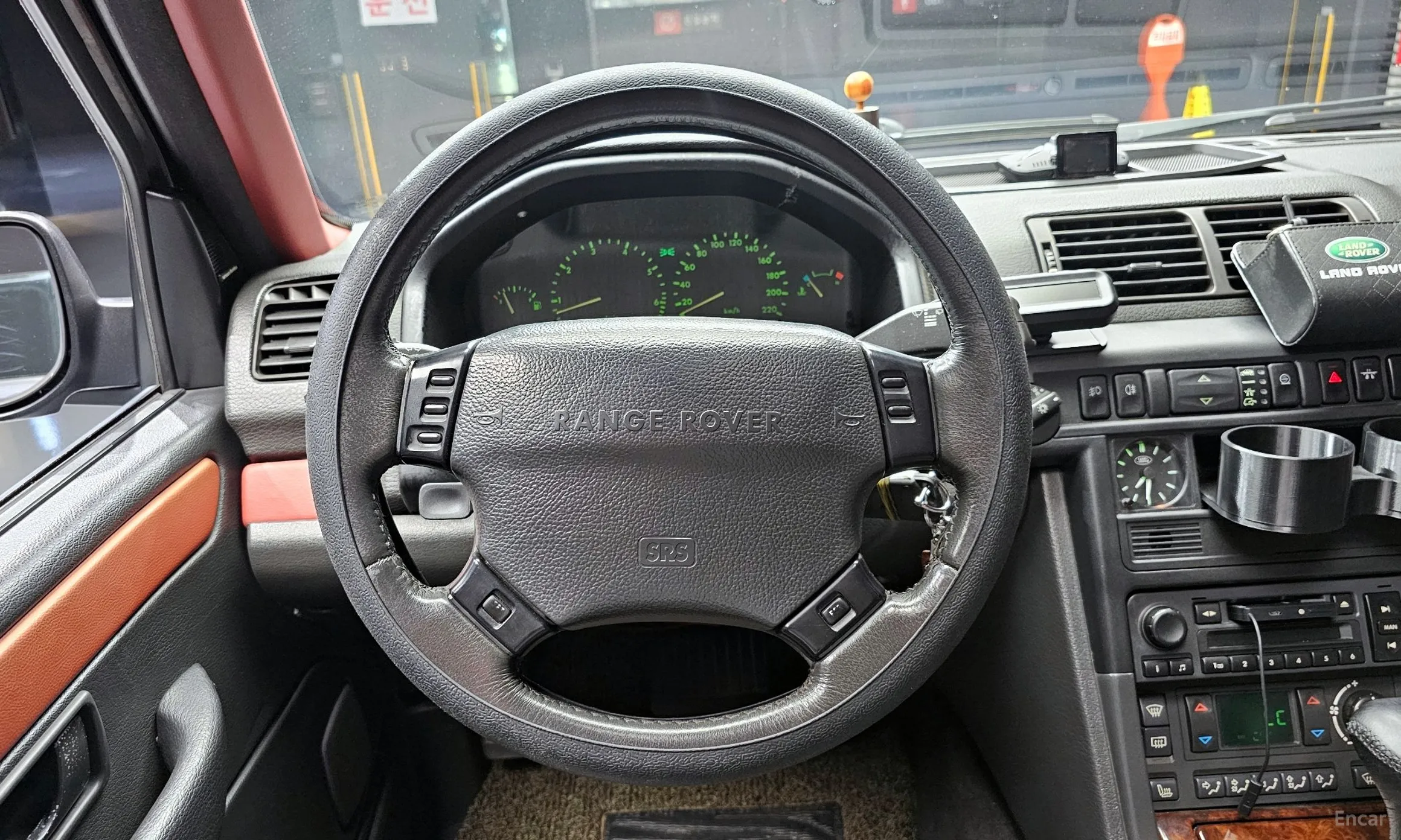 Land Rover Range Rover превью 13