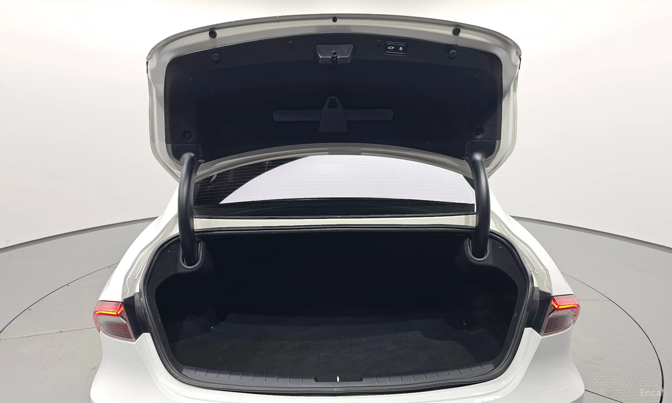 Hyundai Grandeur IG превью 20