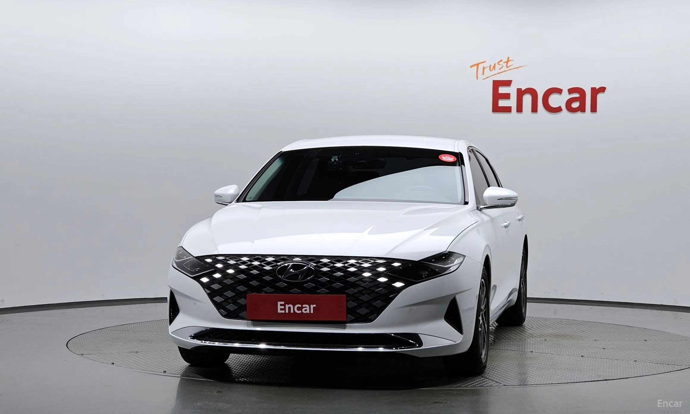 Hyundai Grandeur IG превью 3