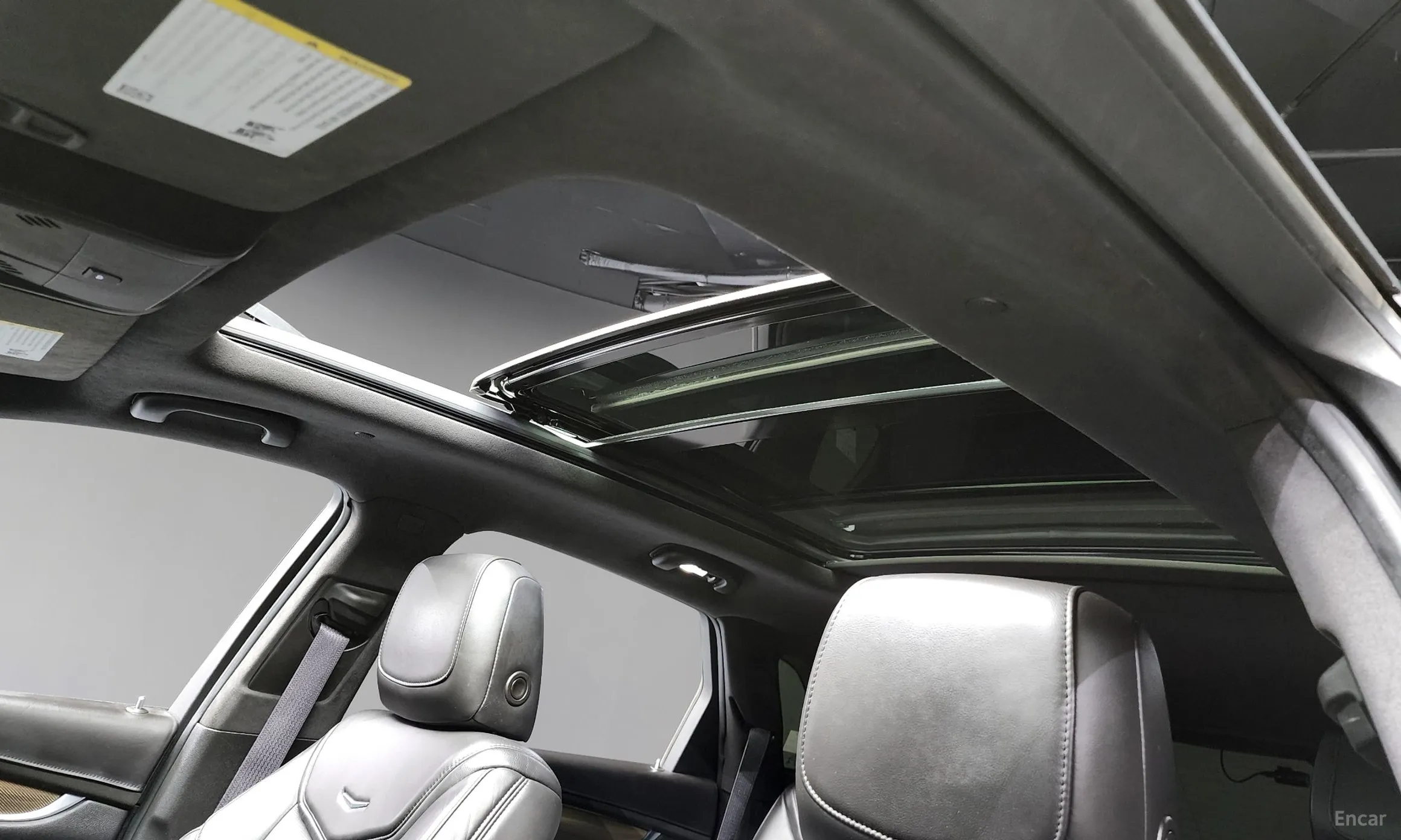 Cadillac XT5 превью 19