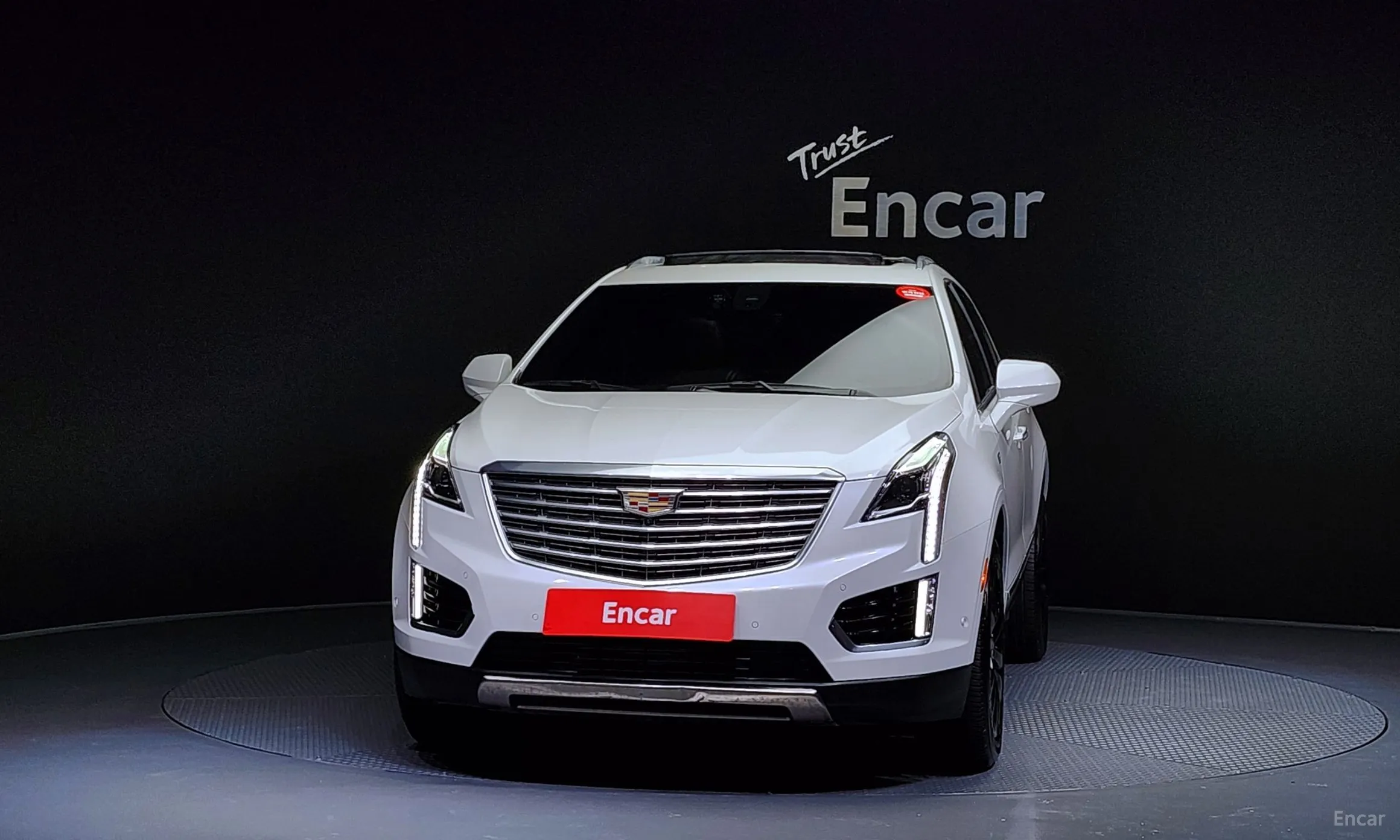 Cadillac XT5 превью 3