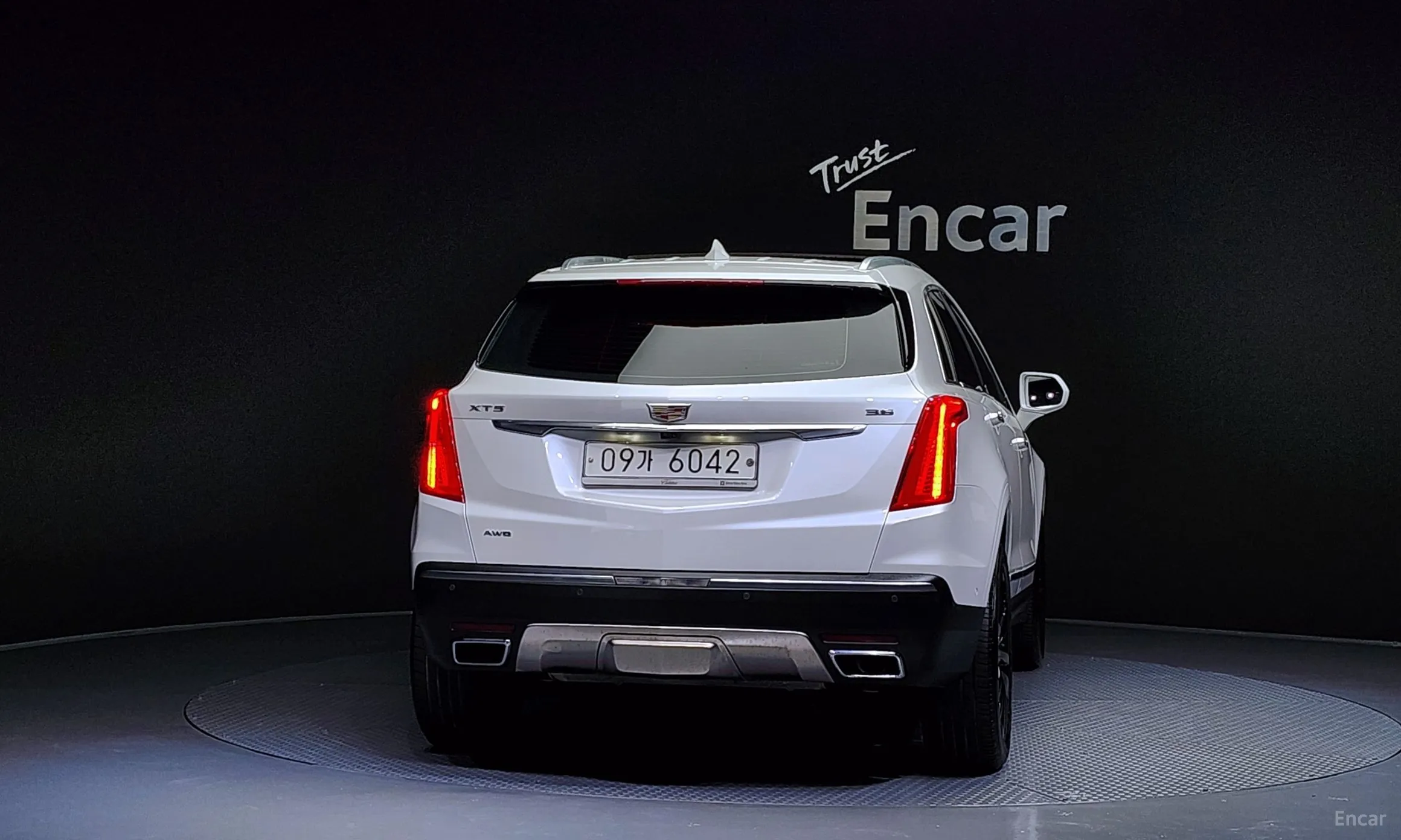 Cadillac XT5 превью 4