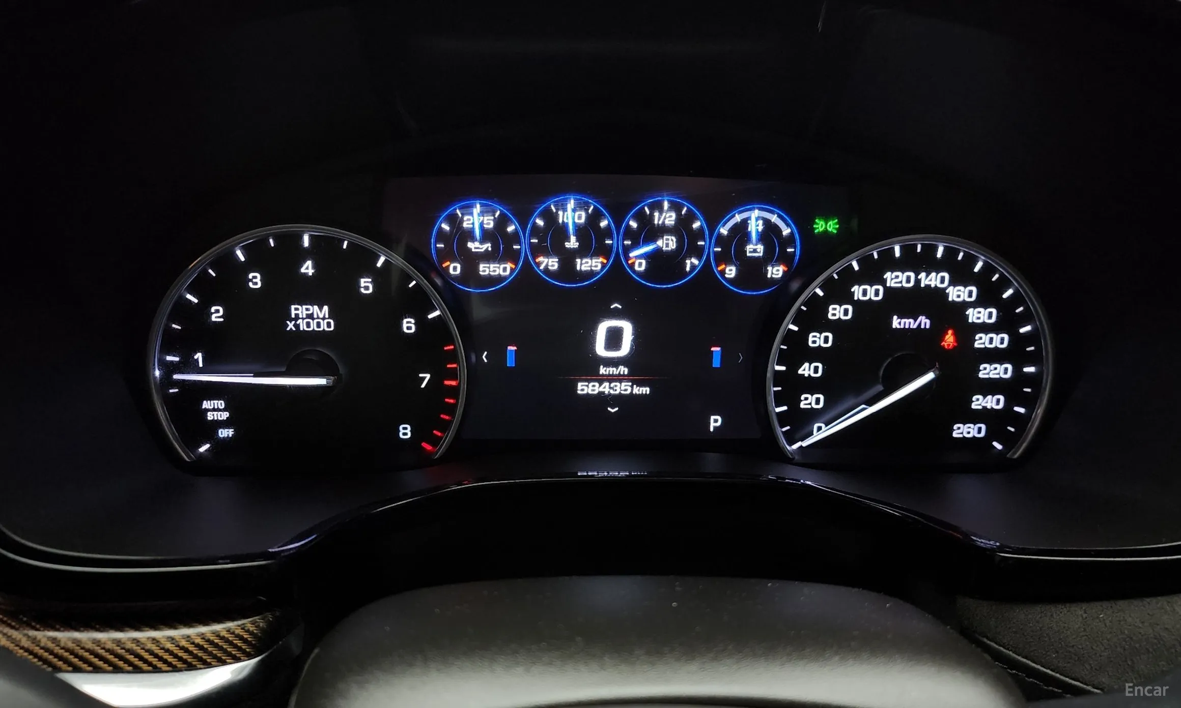 Cadillac XT5 превью 8