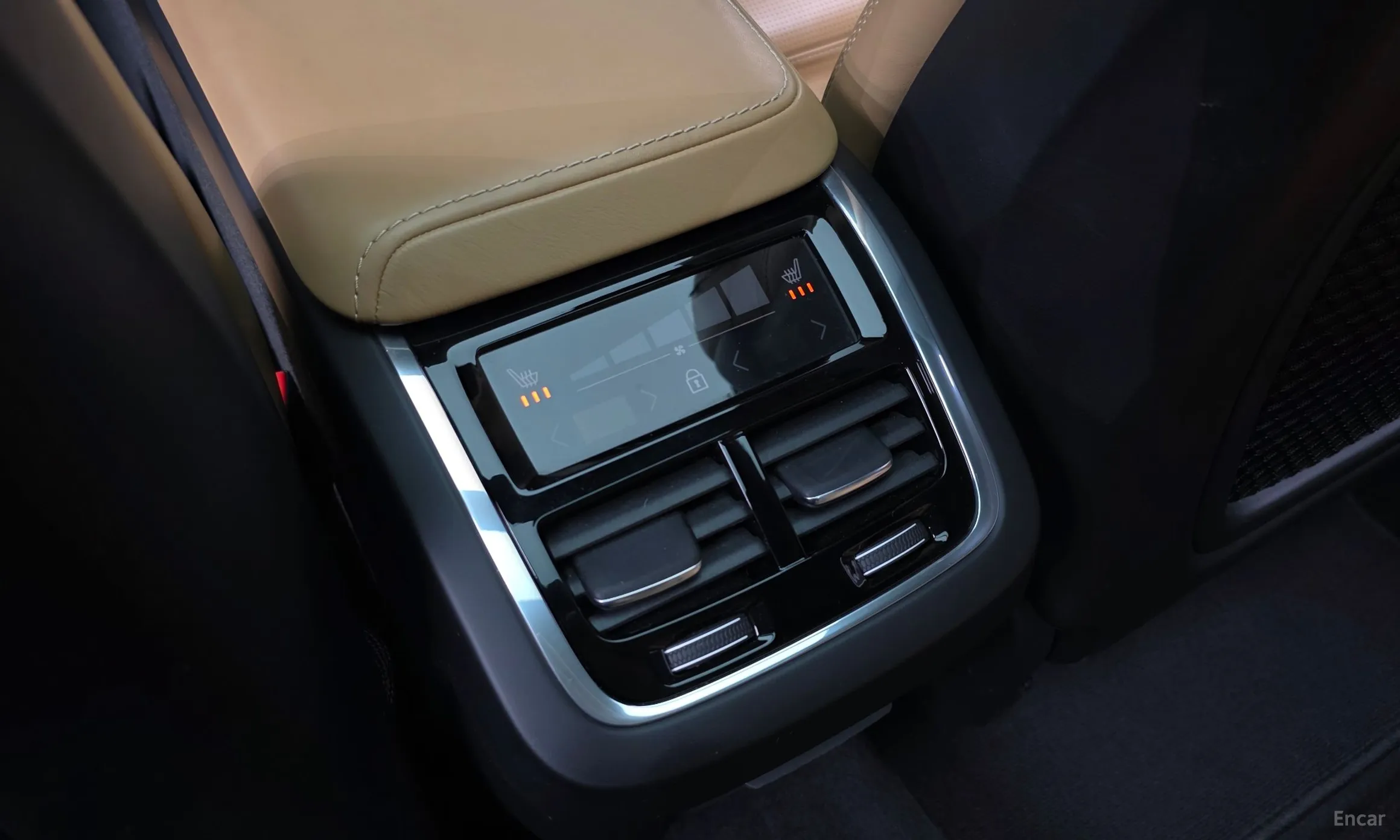 Volvo XC60 Gen 2 превью 19
