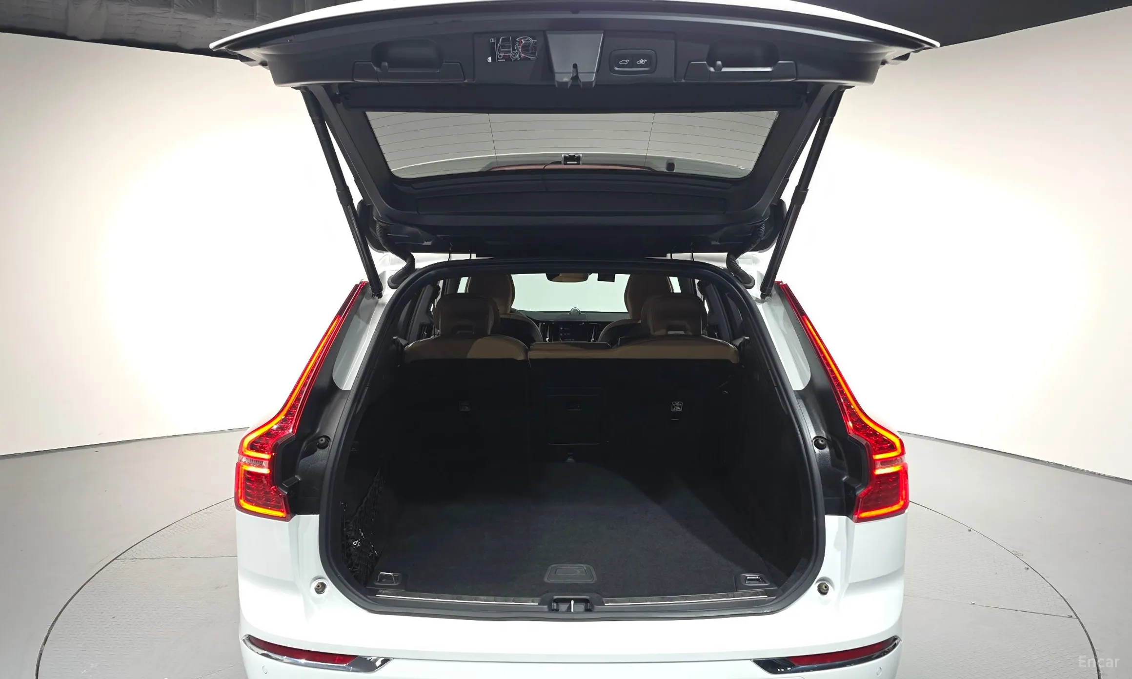 Volvo XC60 Gen 2 превью 20