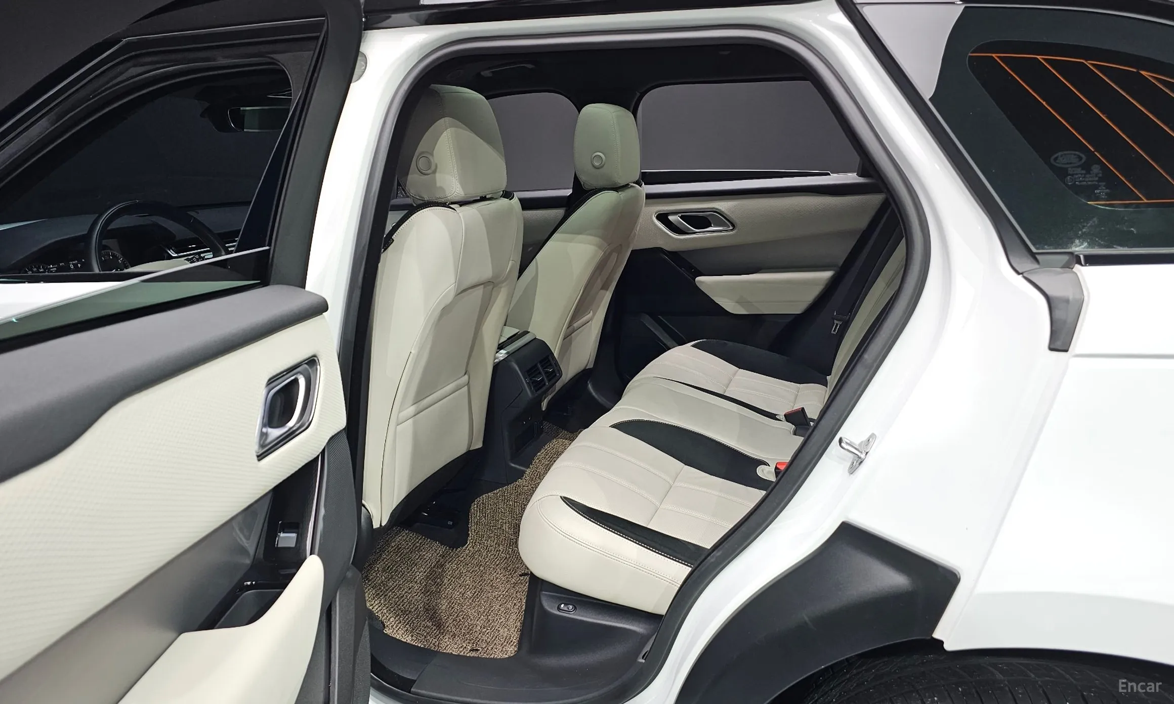 Land Rover Range Rover Bella превью 11