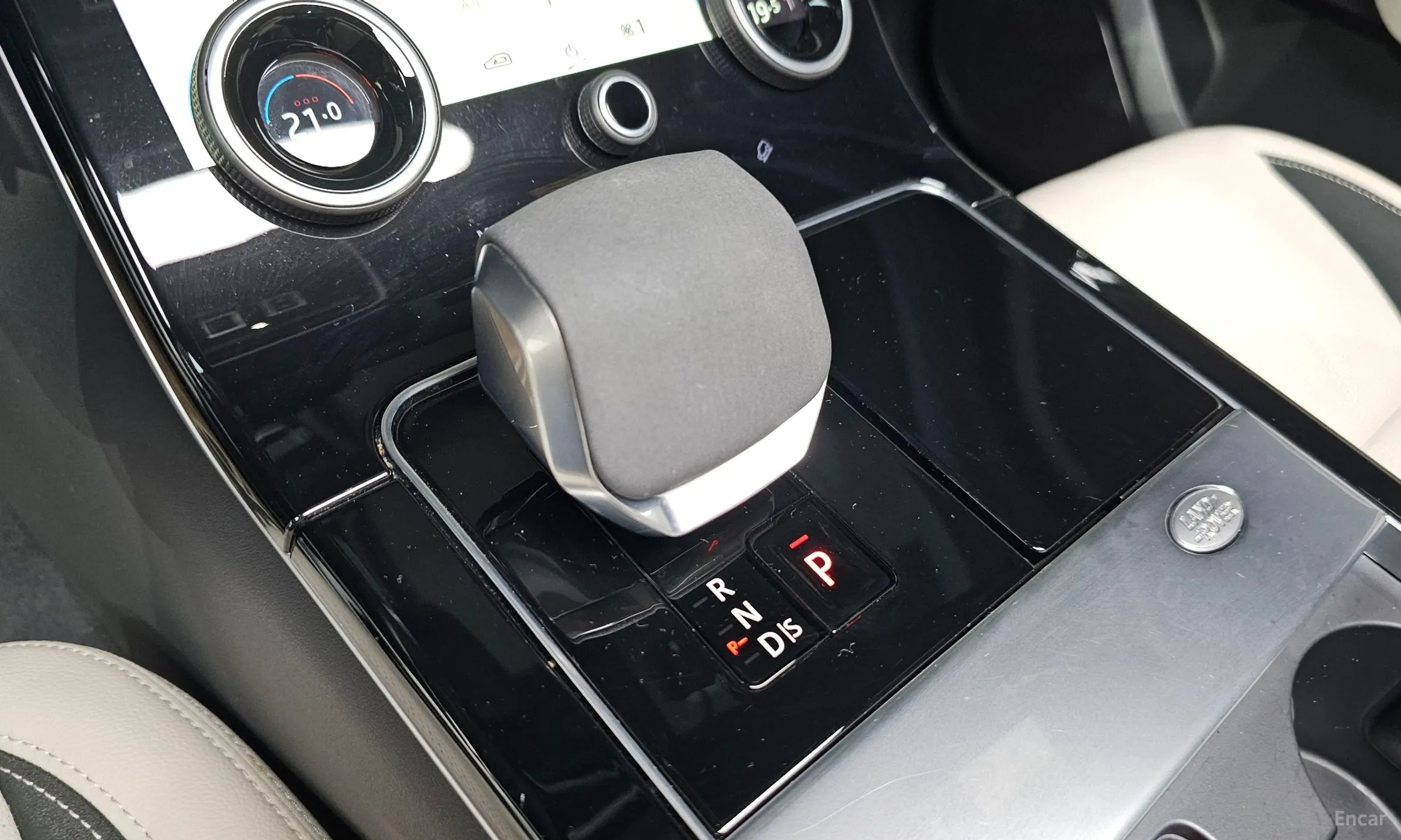 Land Rover Range Rover Bella превью 9