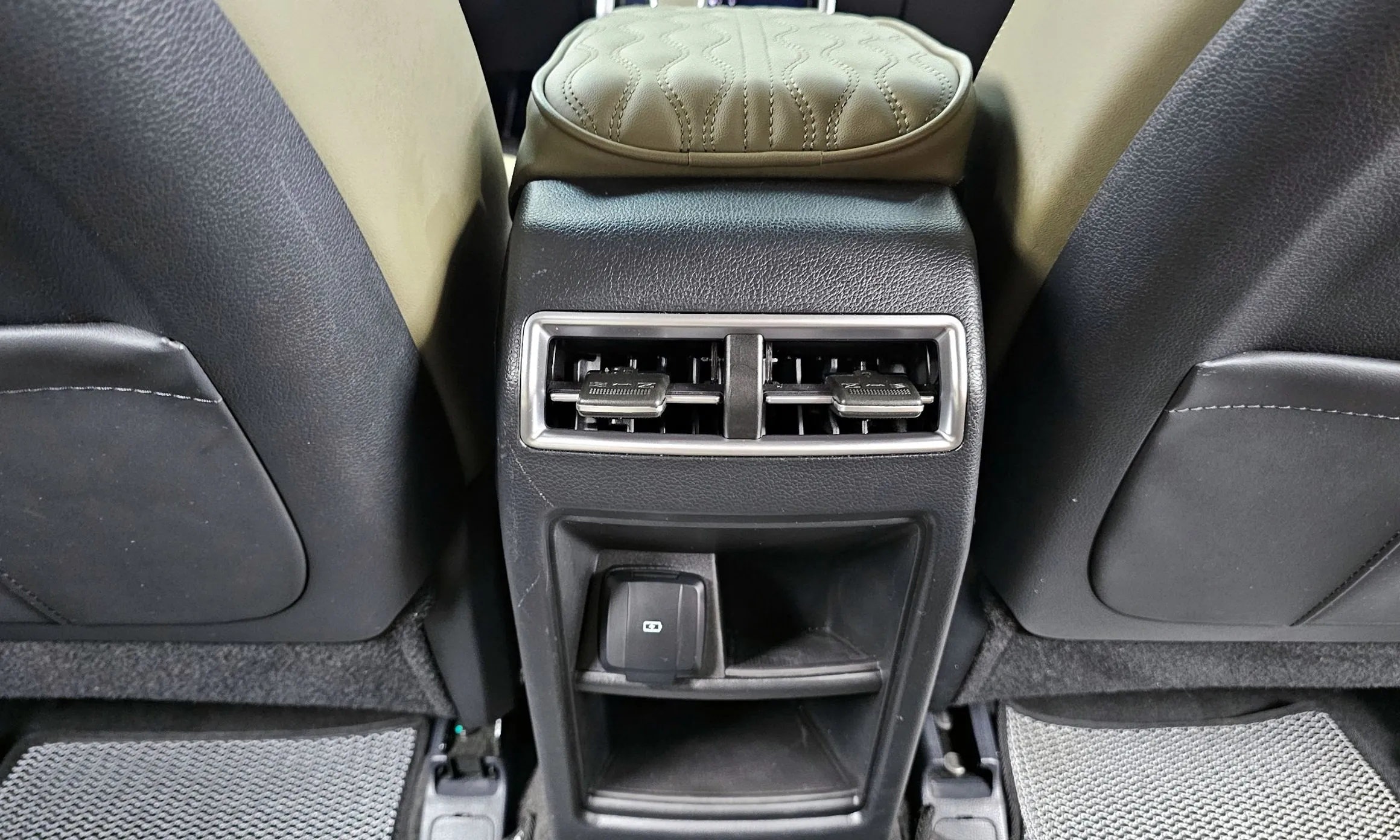KG Mobility (SsangYong) Torres превью 19