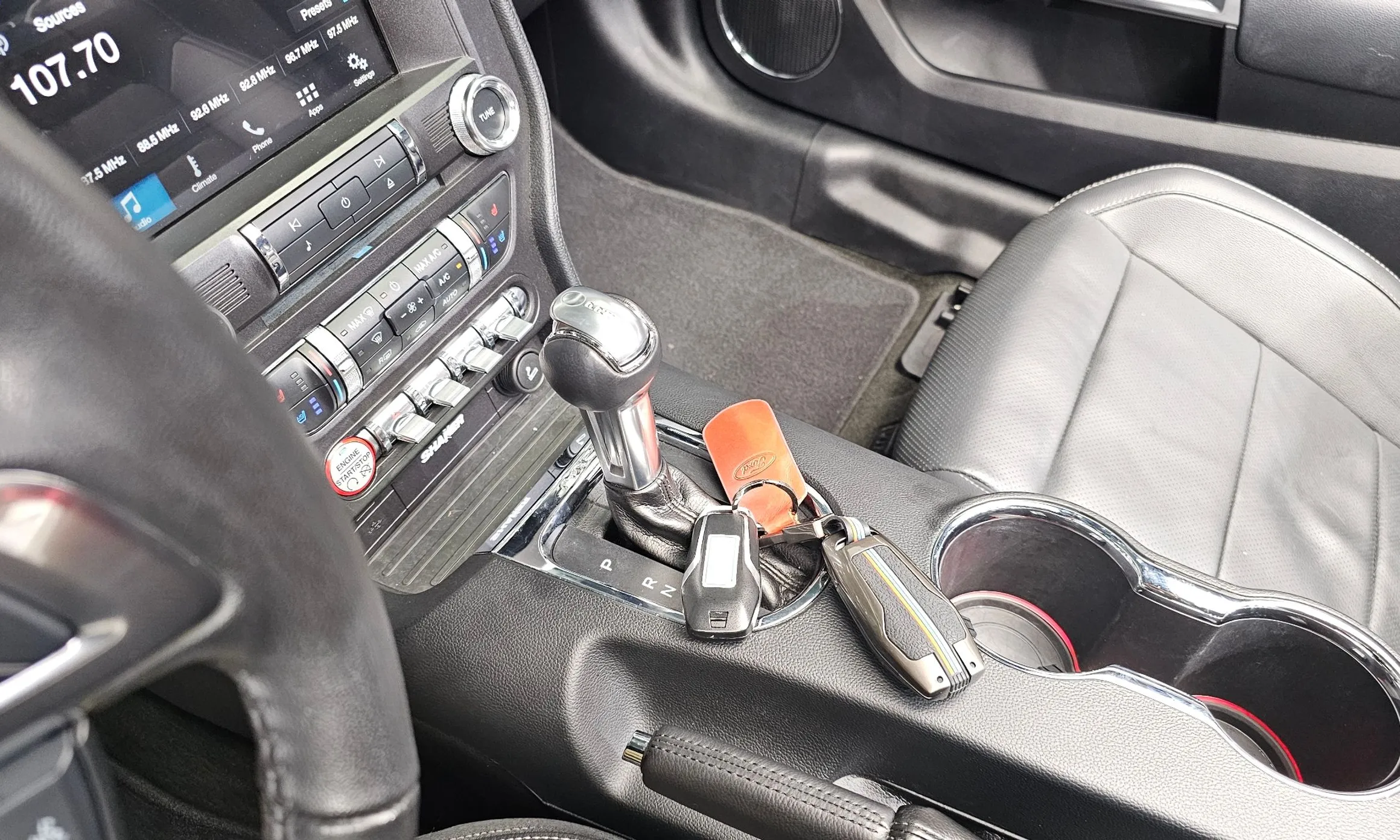 Ford Mustang превью 9