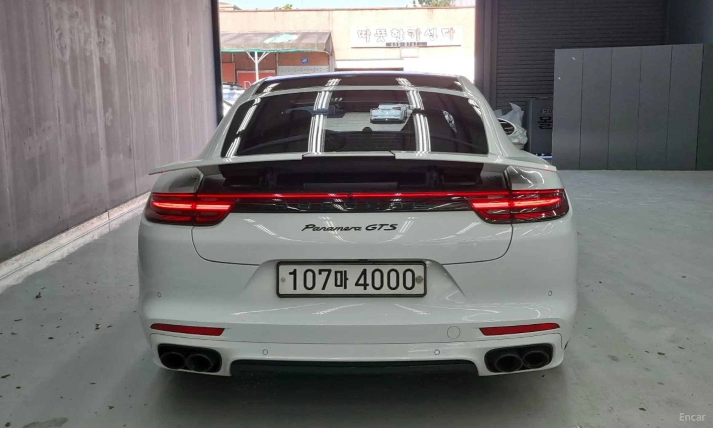 Porsche Panamera (971) превью 4