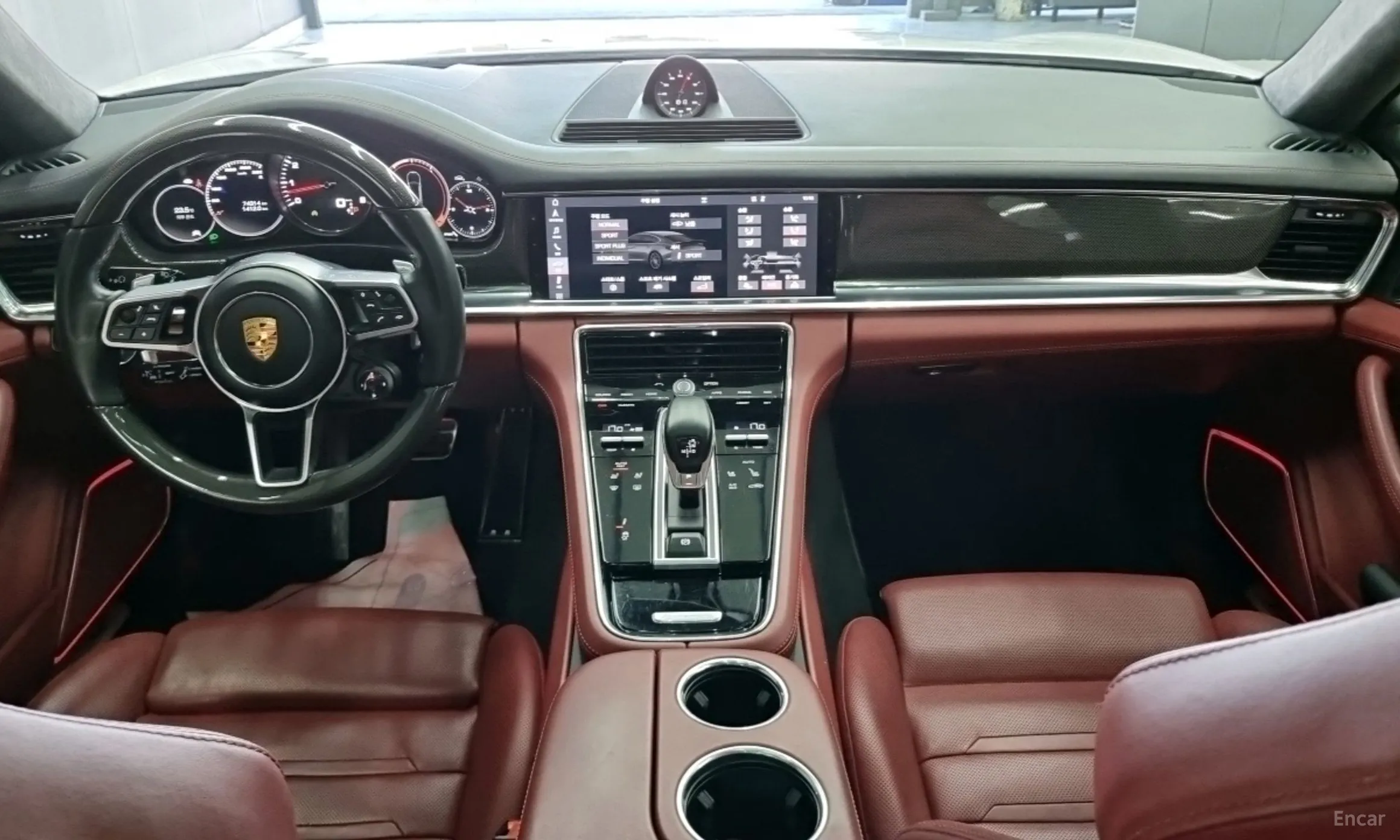 Porsche Panamera (971) превью 5