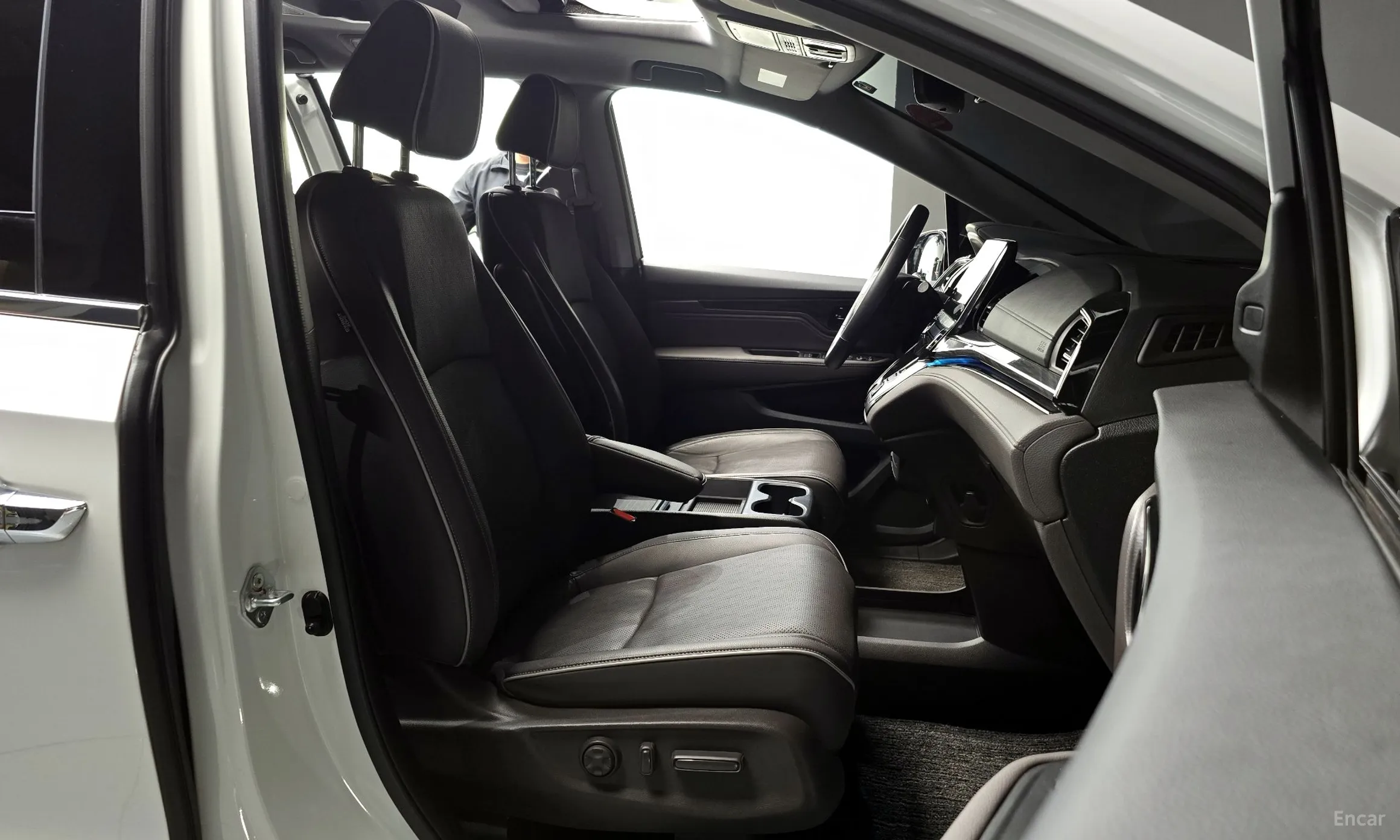 Honda Odyssey превью 10
