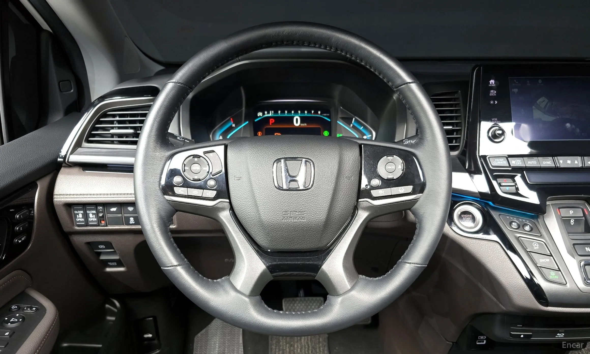 Honda Odyssey превью 13