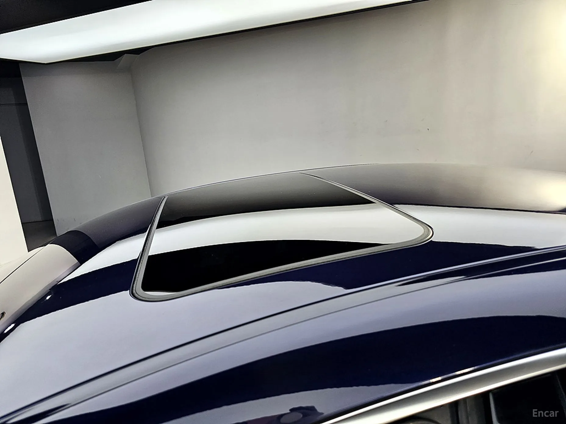 Maserati Ghibli превью 12