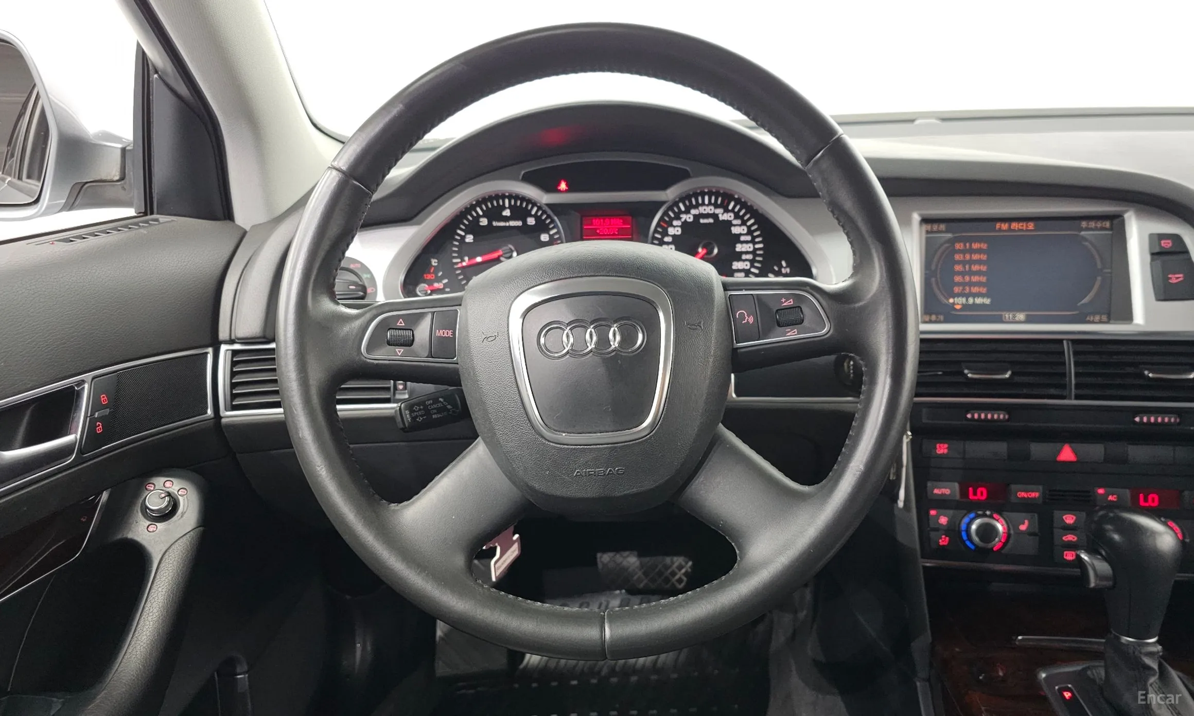 Audi New A6 превью 13