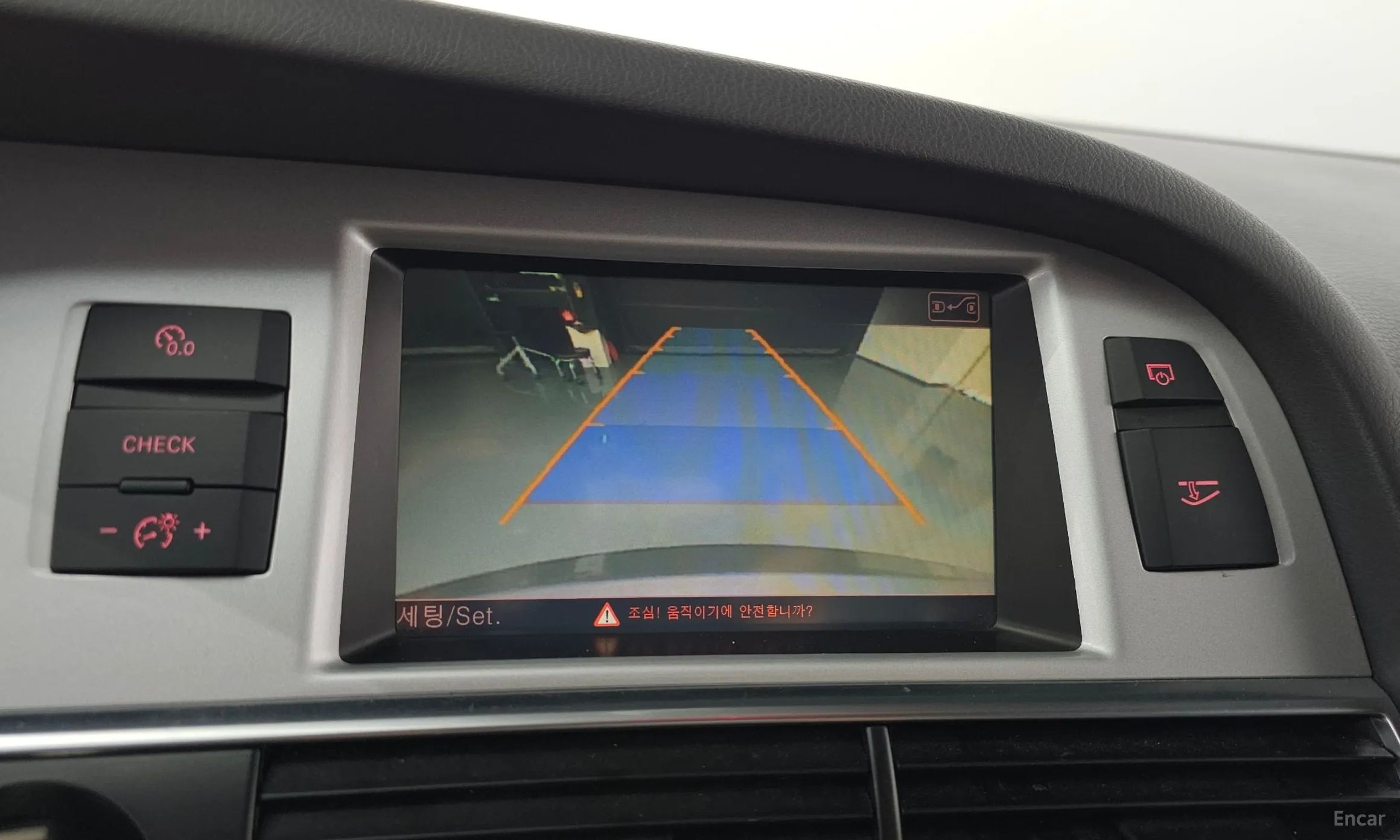 Audi New A6 превью 15