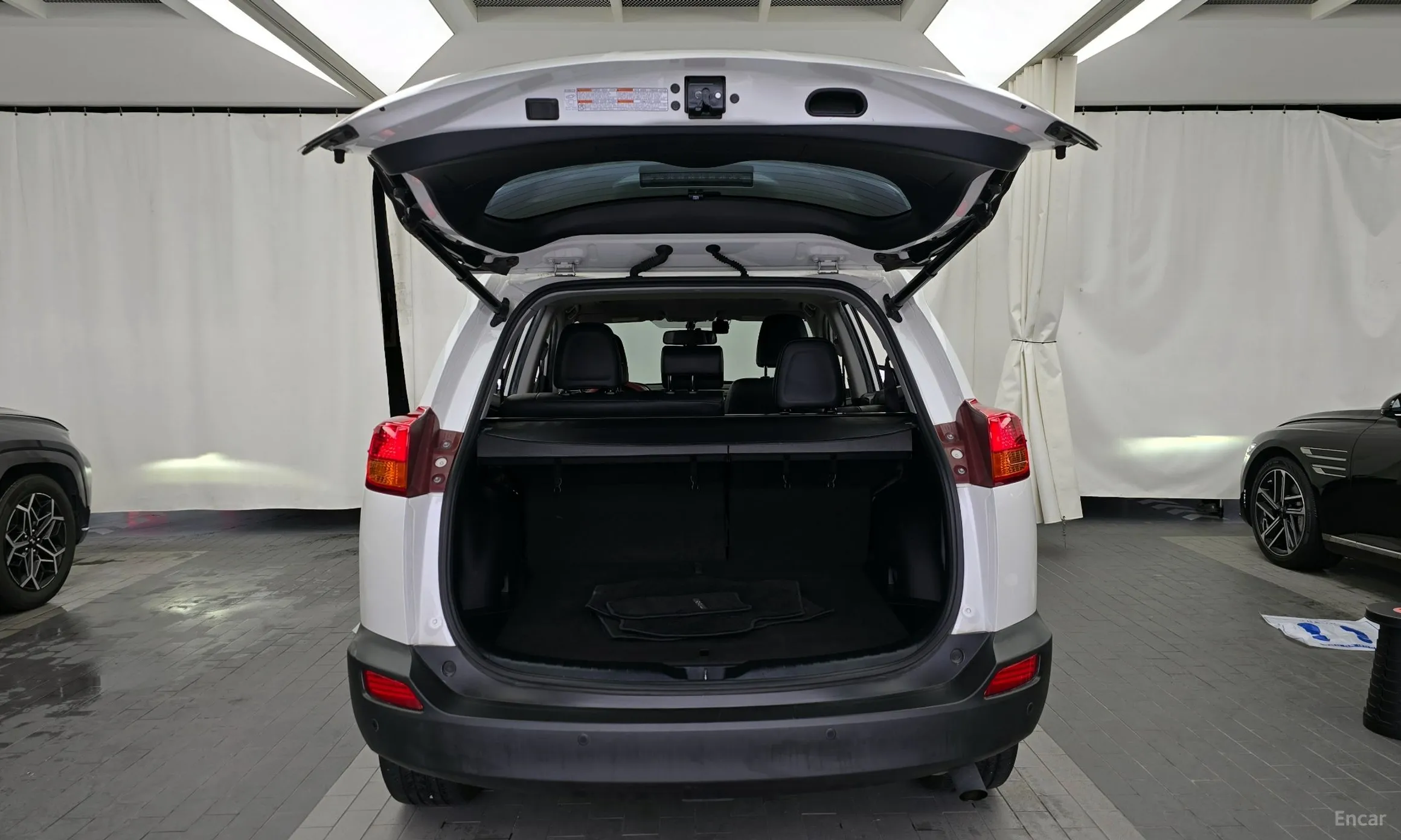Toyota RAV4 превью 20