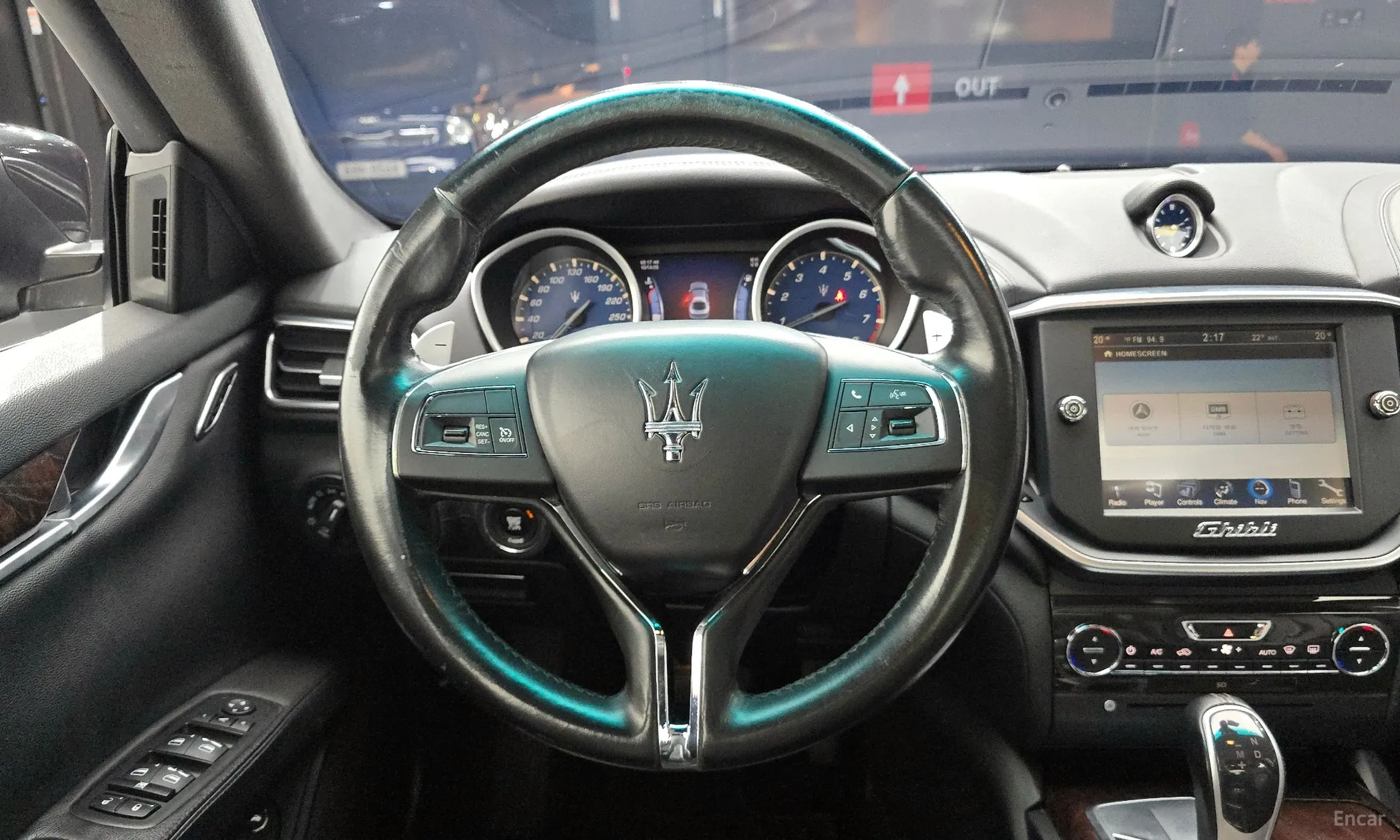 Maserati Ghibli превью 13