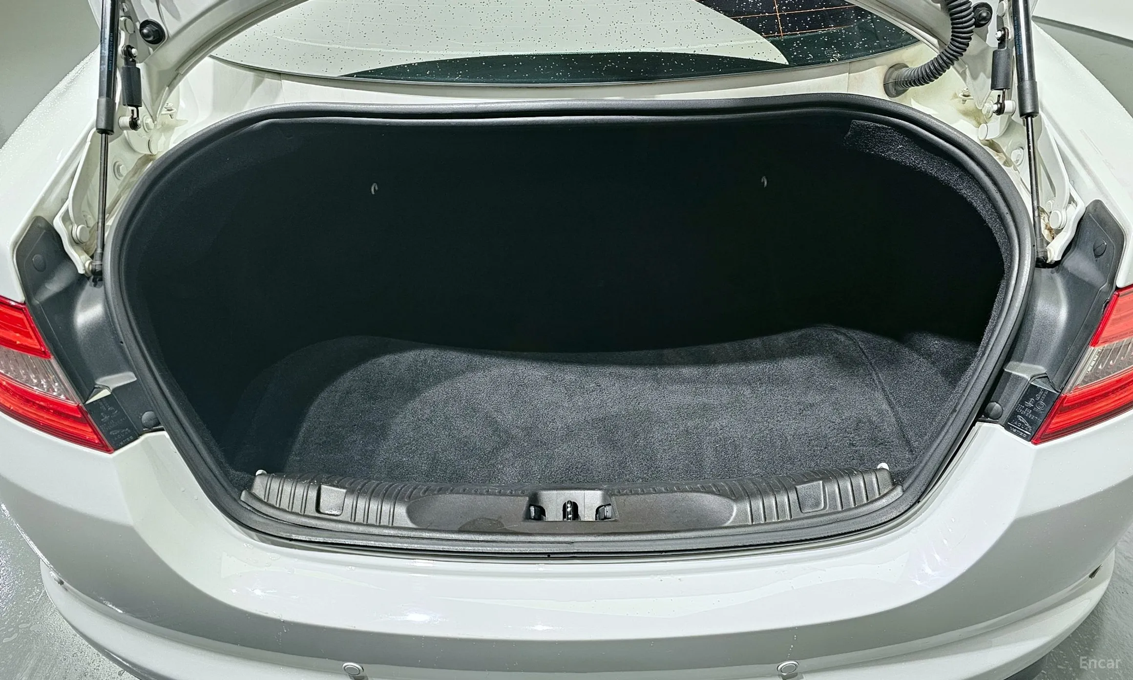 Jaguar New XF превью 20