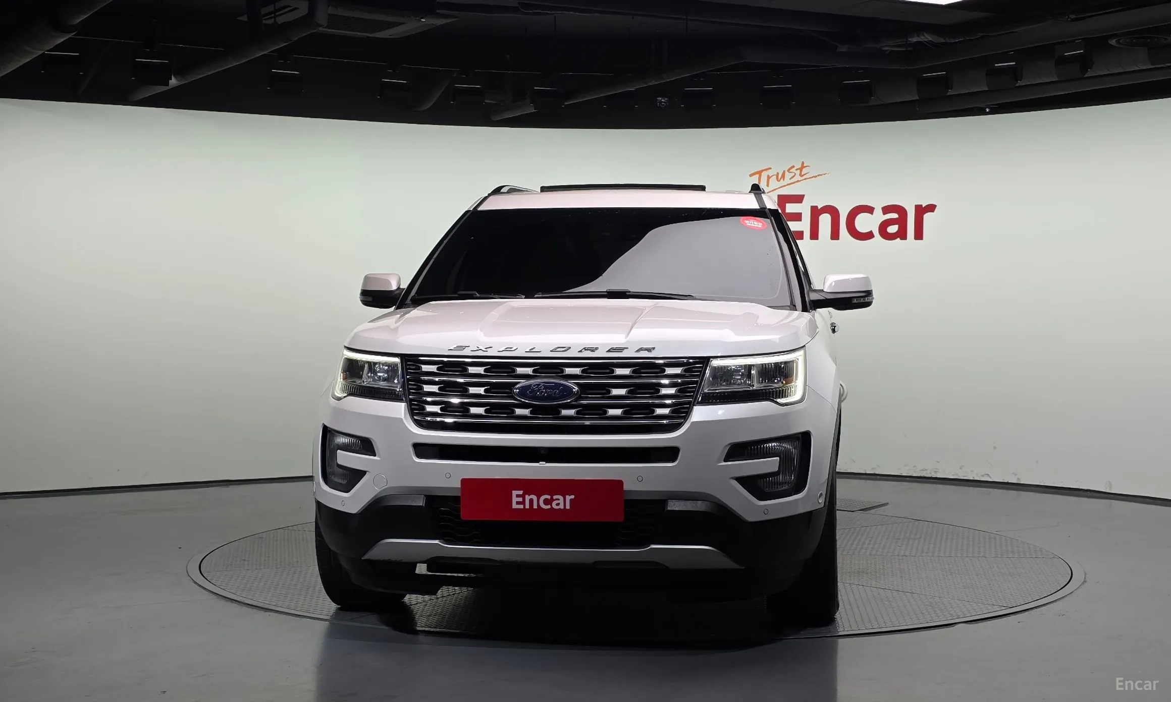 Ford Explorer превью 3