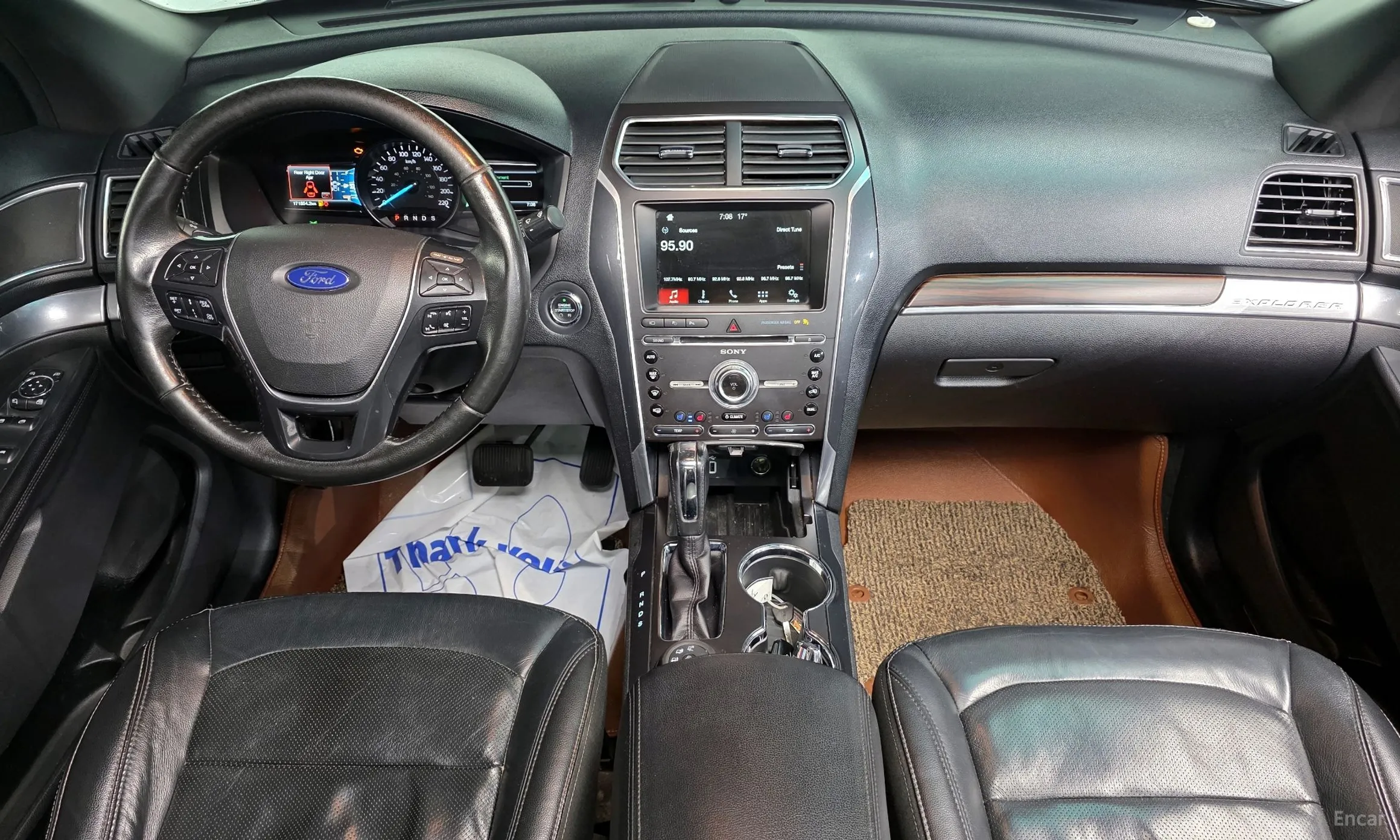 Ford Explorer превью 7