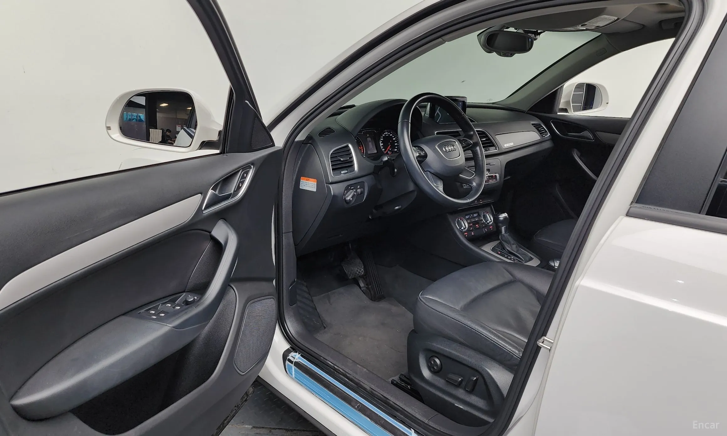 Audi Q3 превью 10