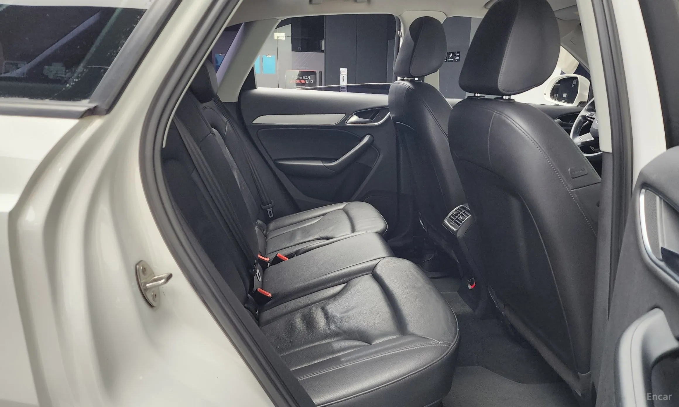 Audi Q3 превью 12
