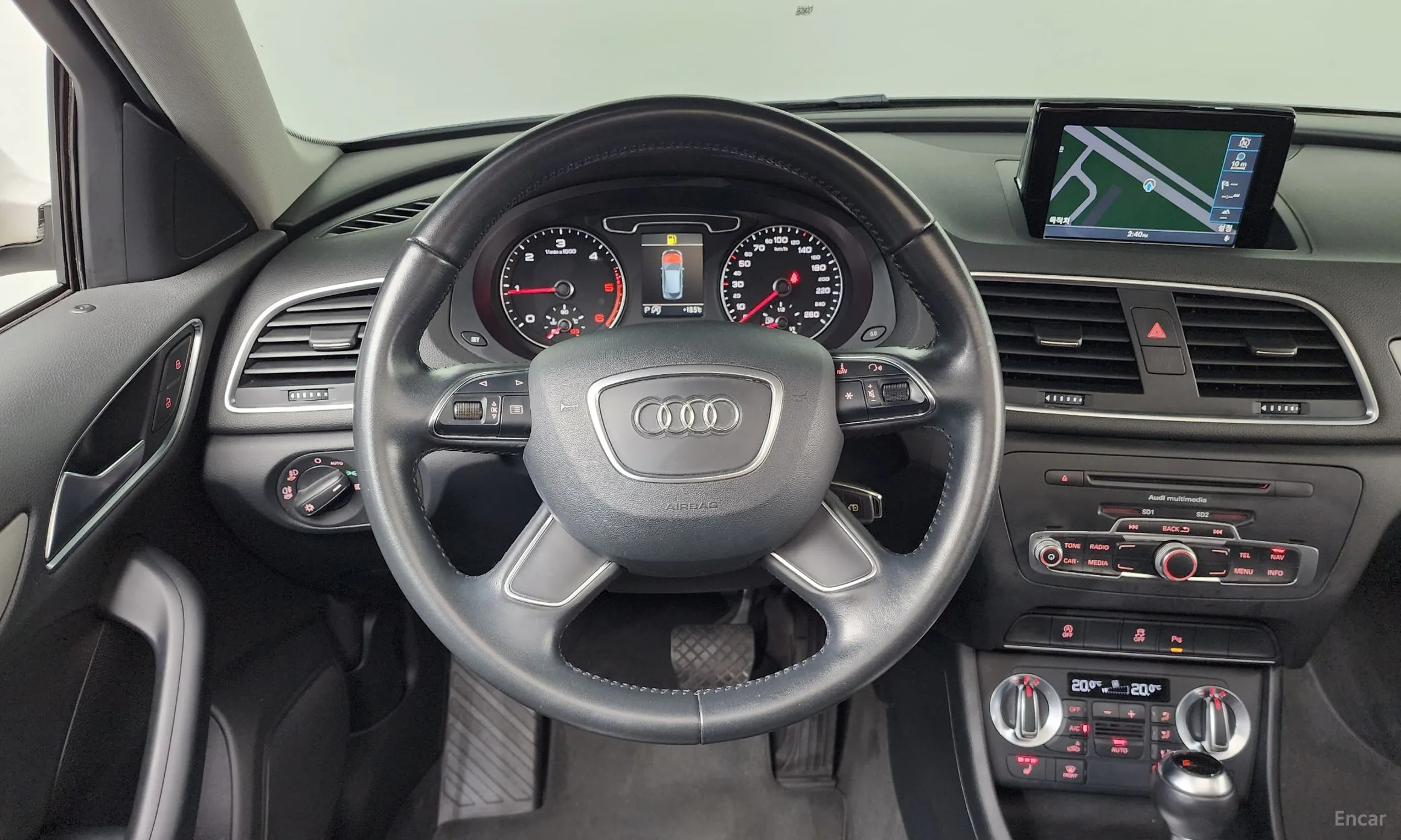 Audi Q3 превью 13