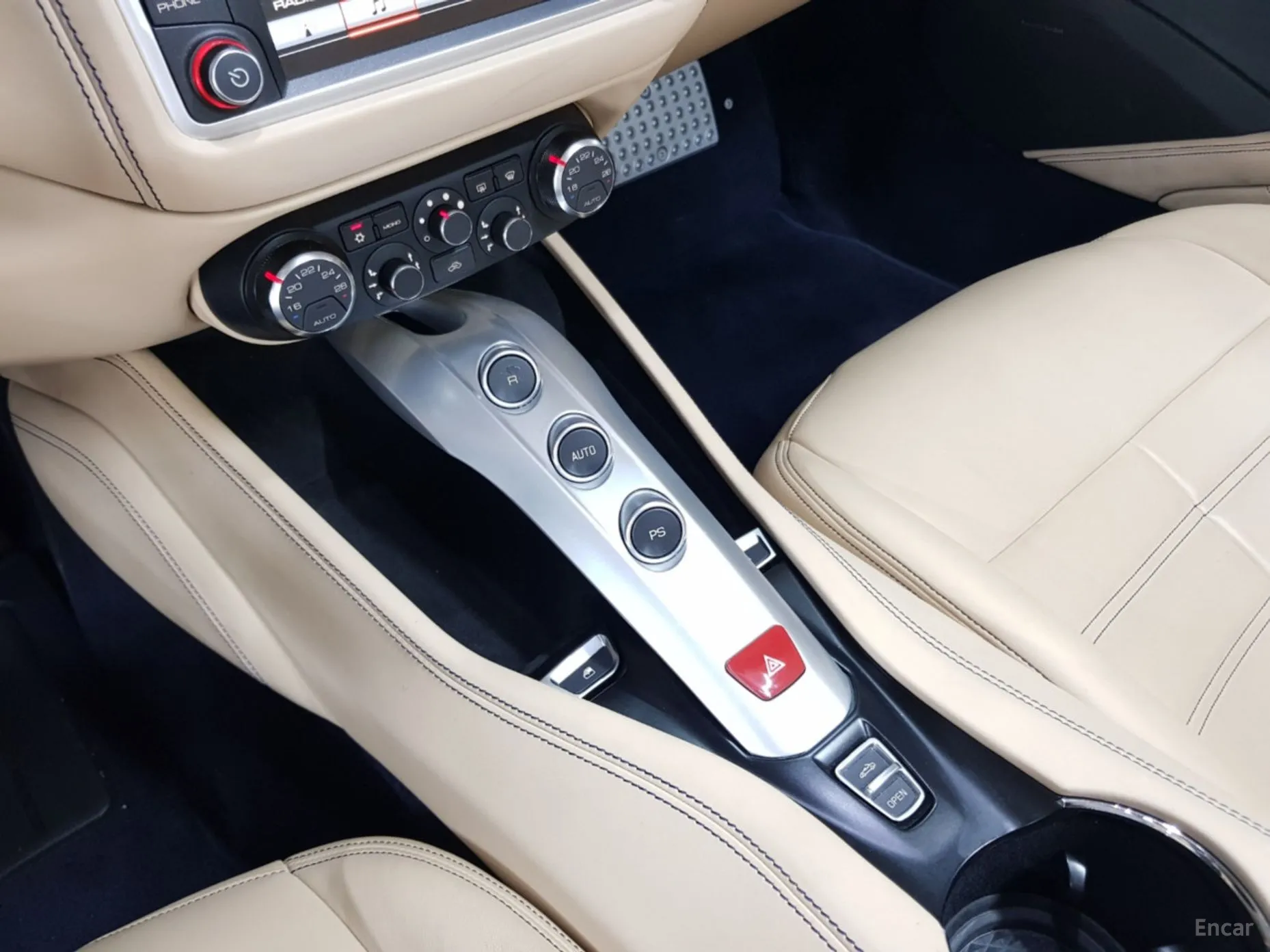 Ferrari California превью 14