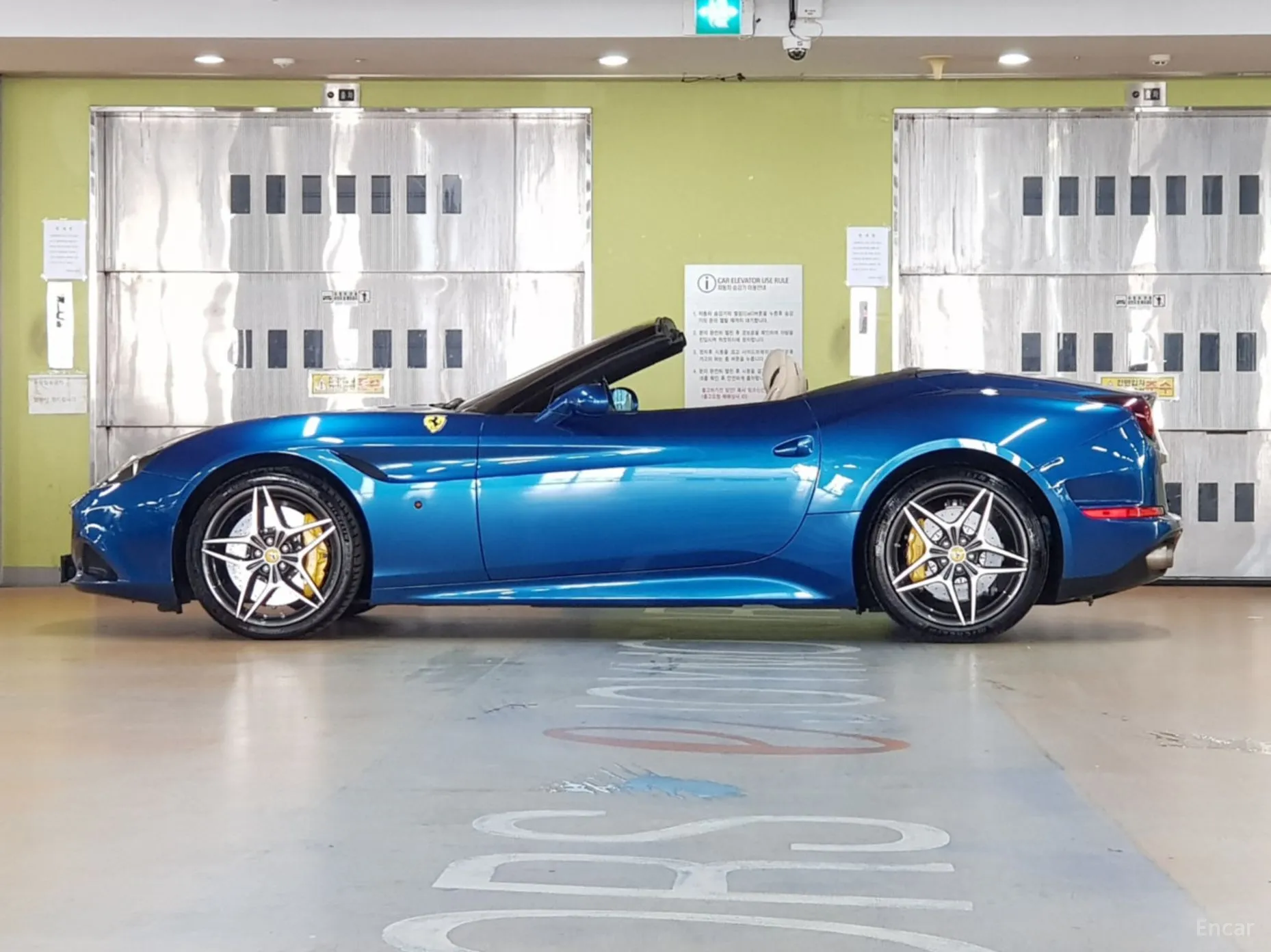 Ferrari California