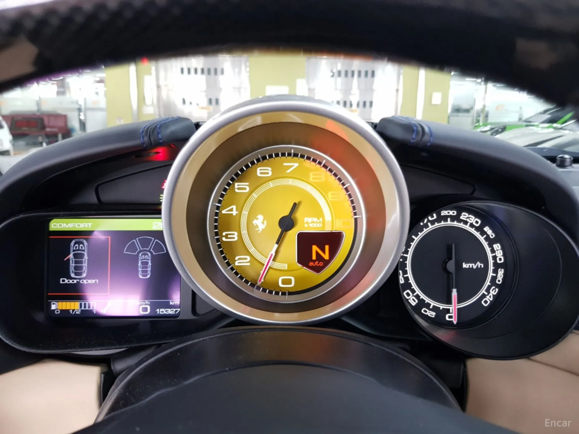 Ferrari California превью 8
