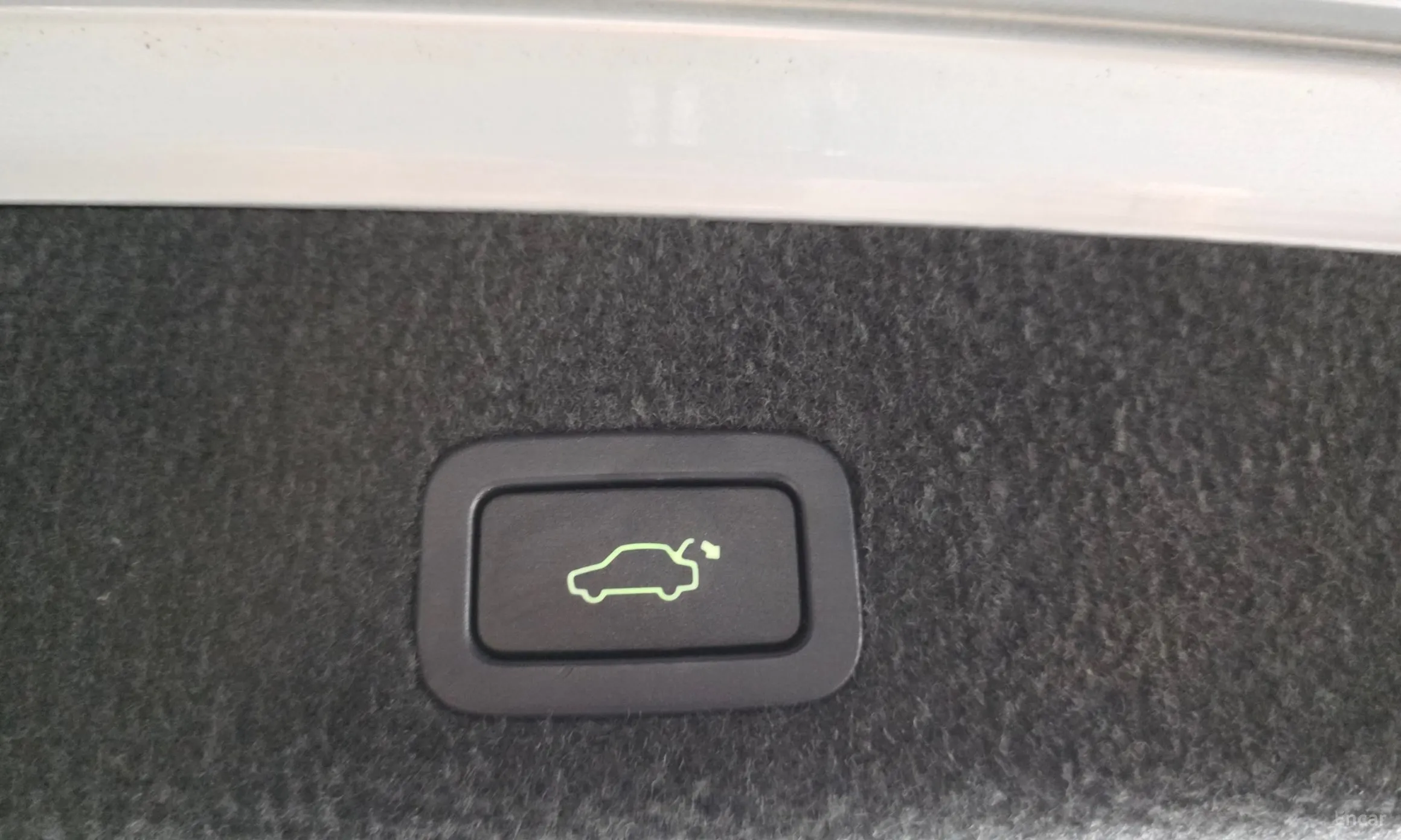 Volvo XC70 превью 20