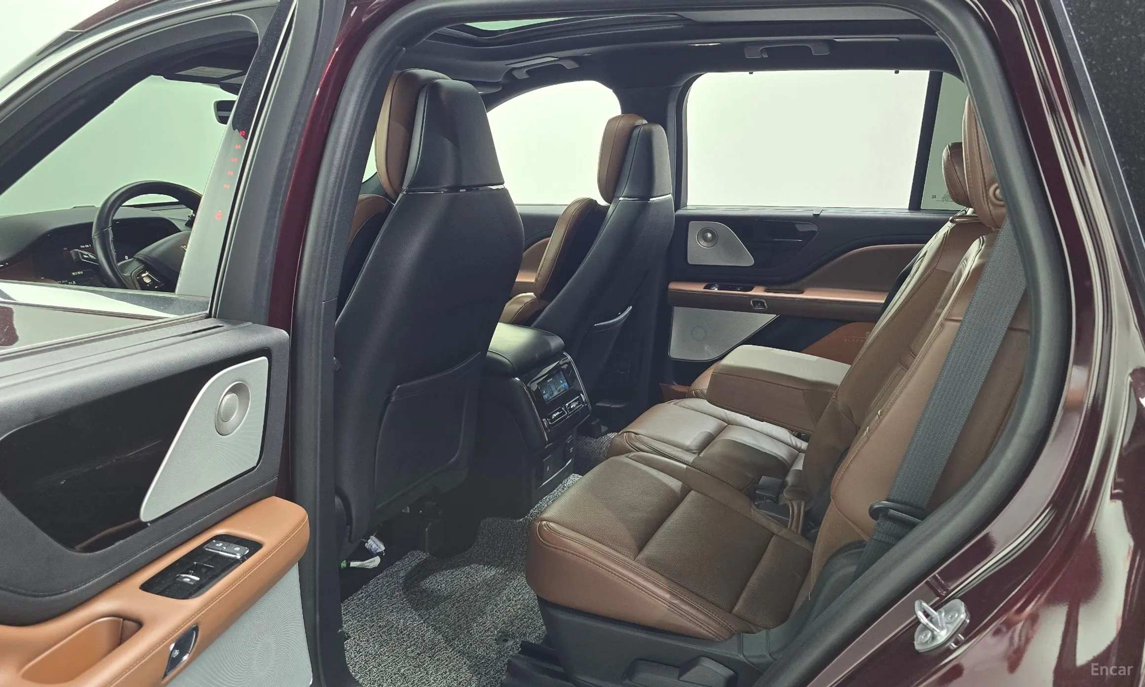 Lincoln Aviator 2nd Generation превью 11