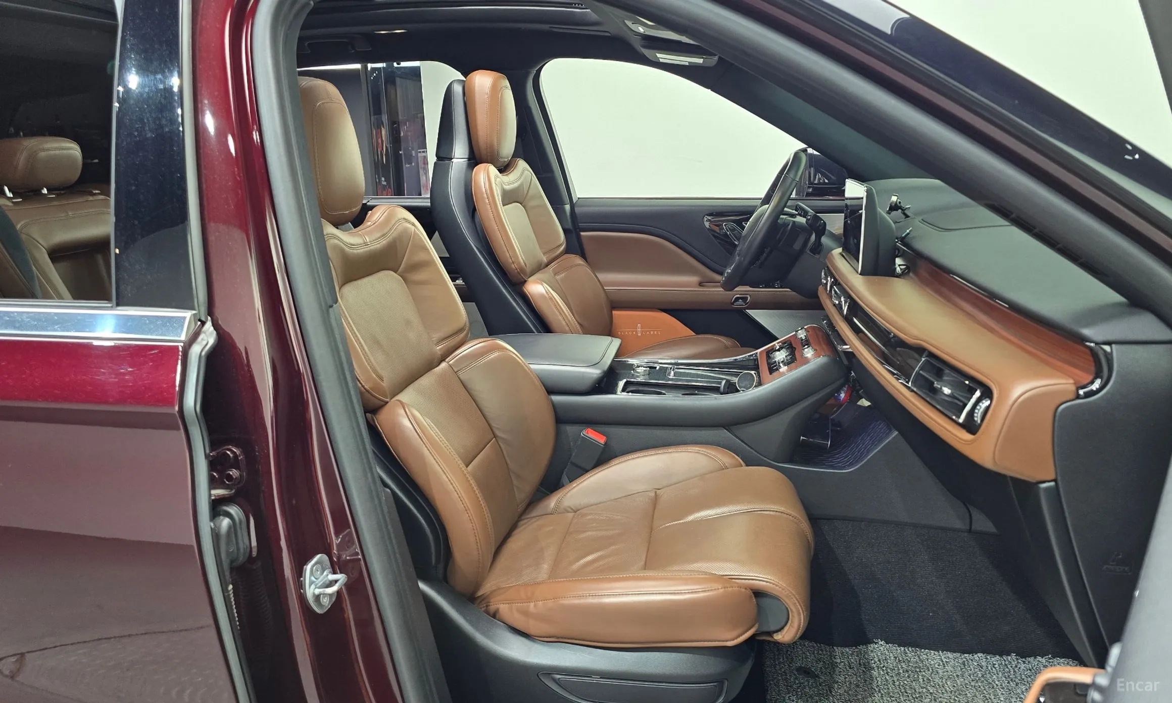 Lincoln Aviator 2nd Generation превью 12