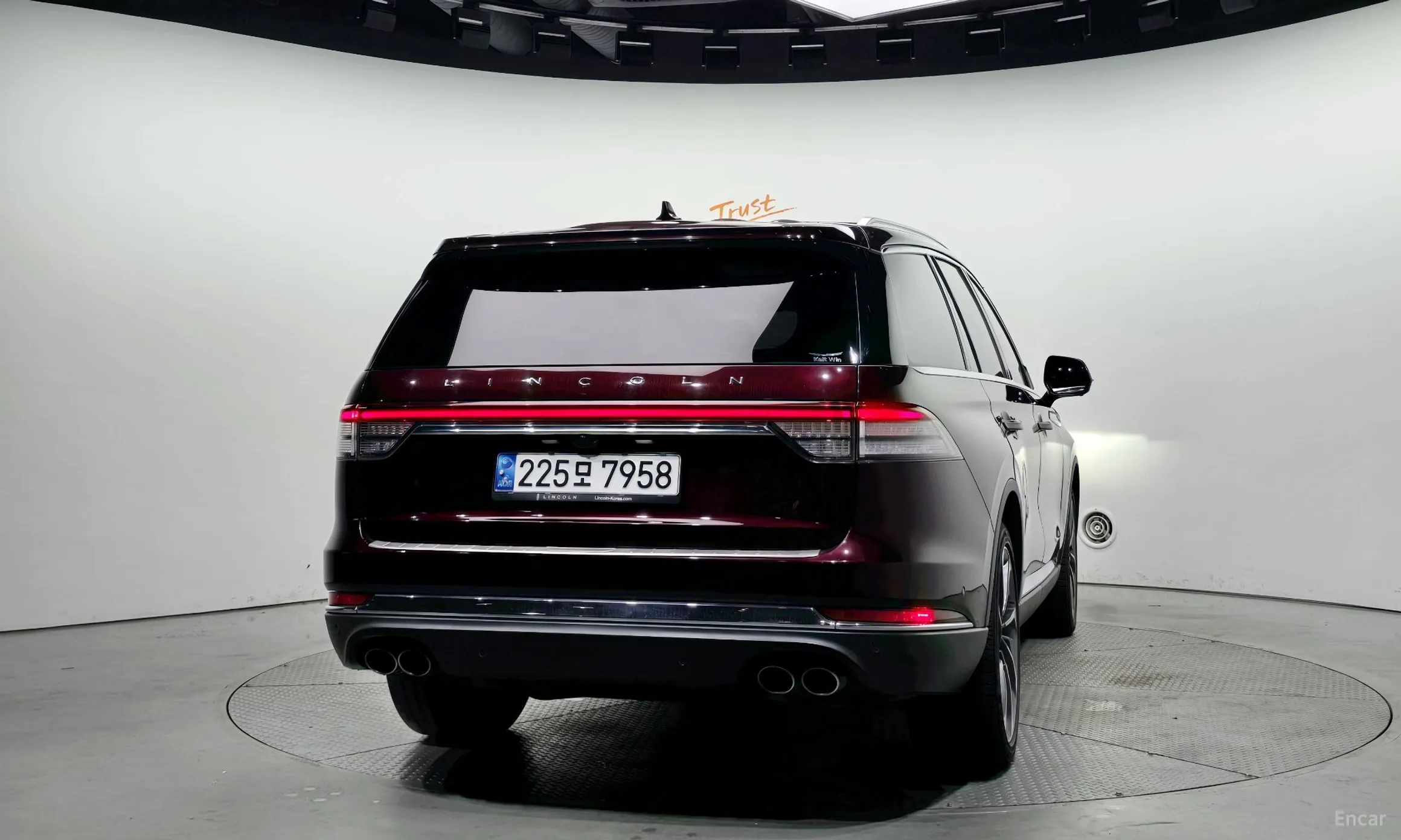 Lincoln Aviator 2nd Generation превью 4