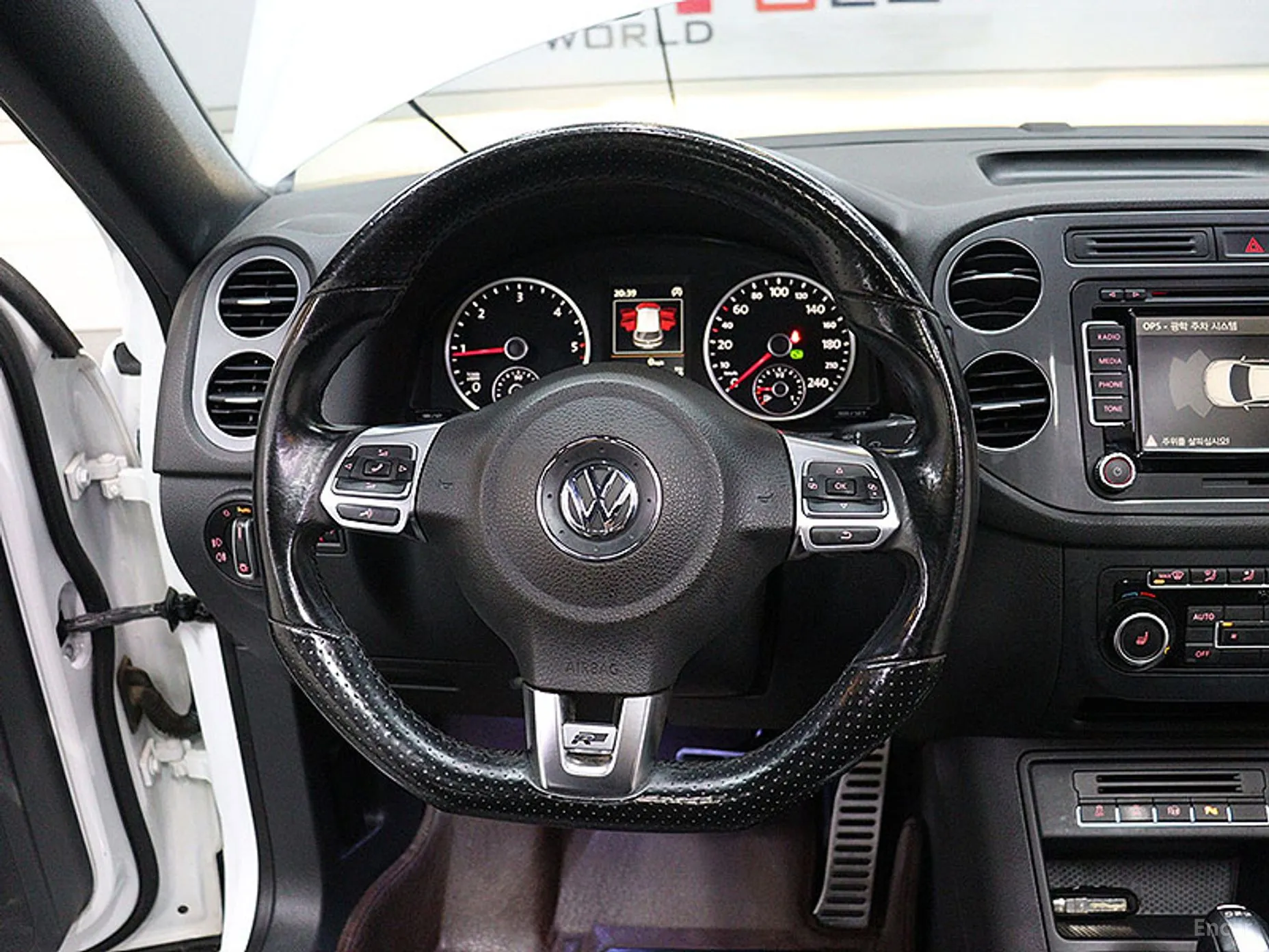 Volkswagen New Tiguan превью 15