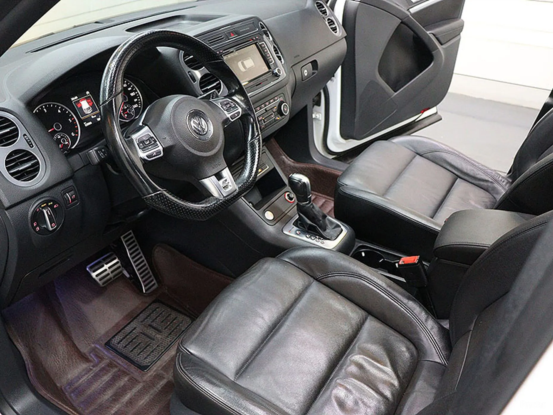 Volkswagen New Tiguan превью 17