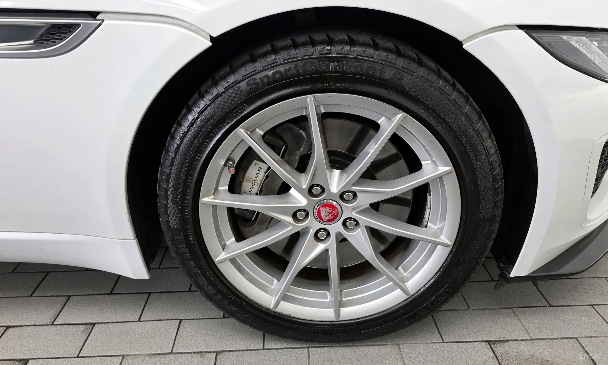 Jaguar F-TYPE превью 5