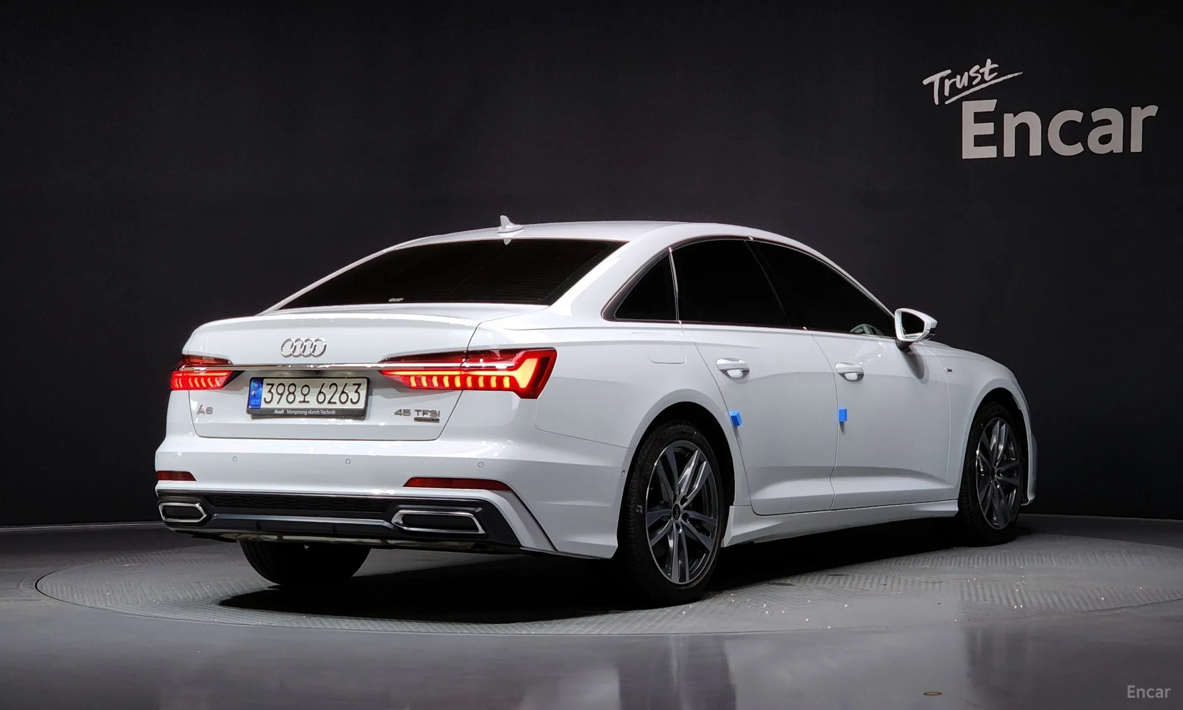 Audi A6 (C8)