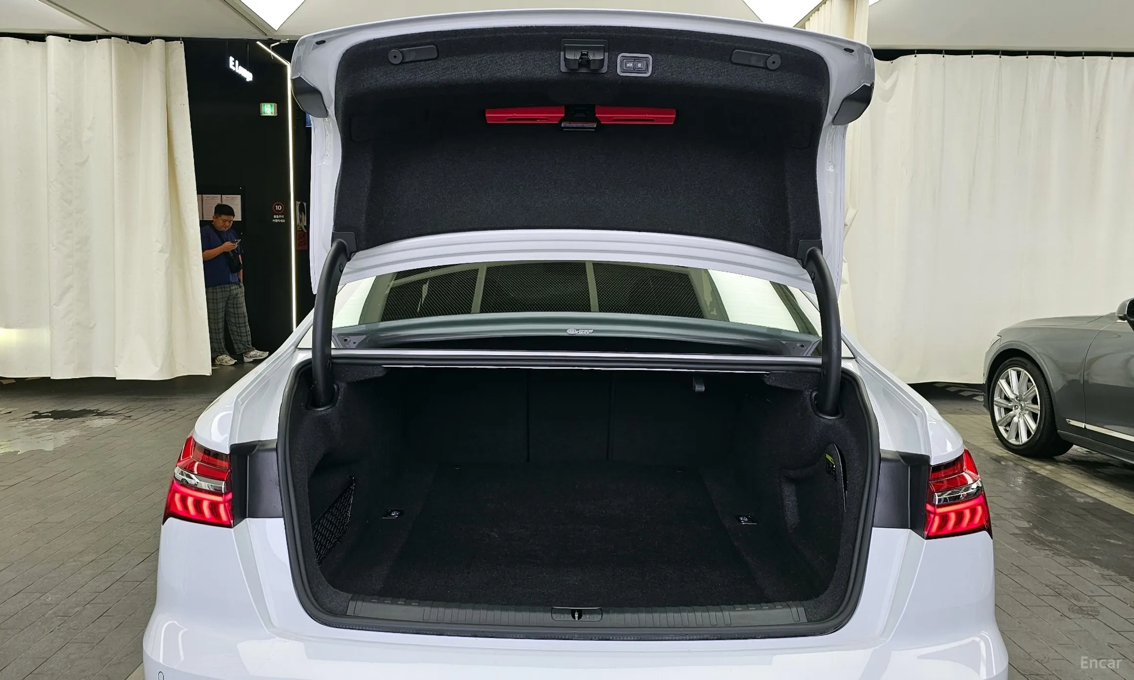 Audi A6 (C8) превью 20