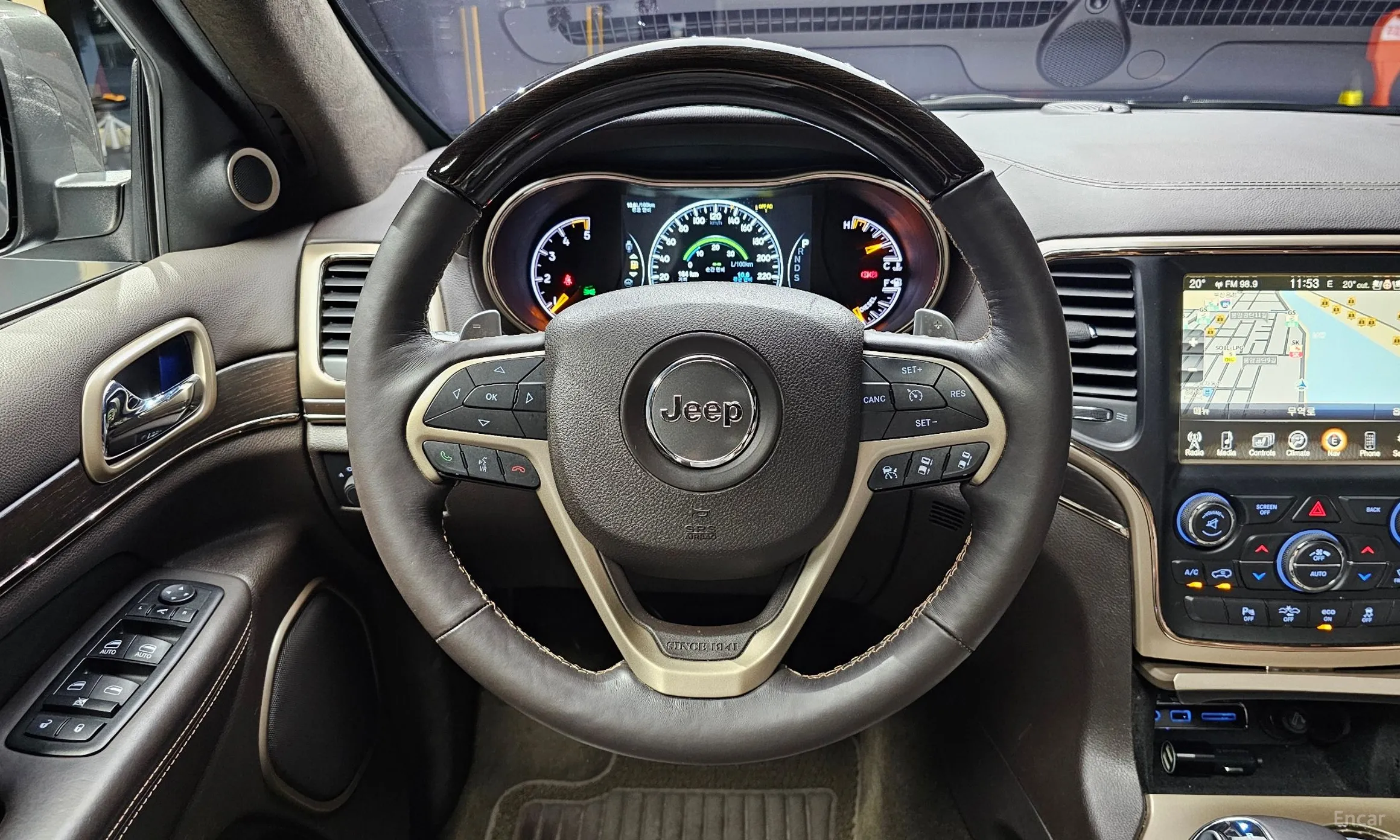 Jeep Grand Cherokee превью 13