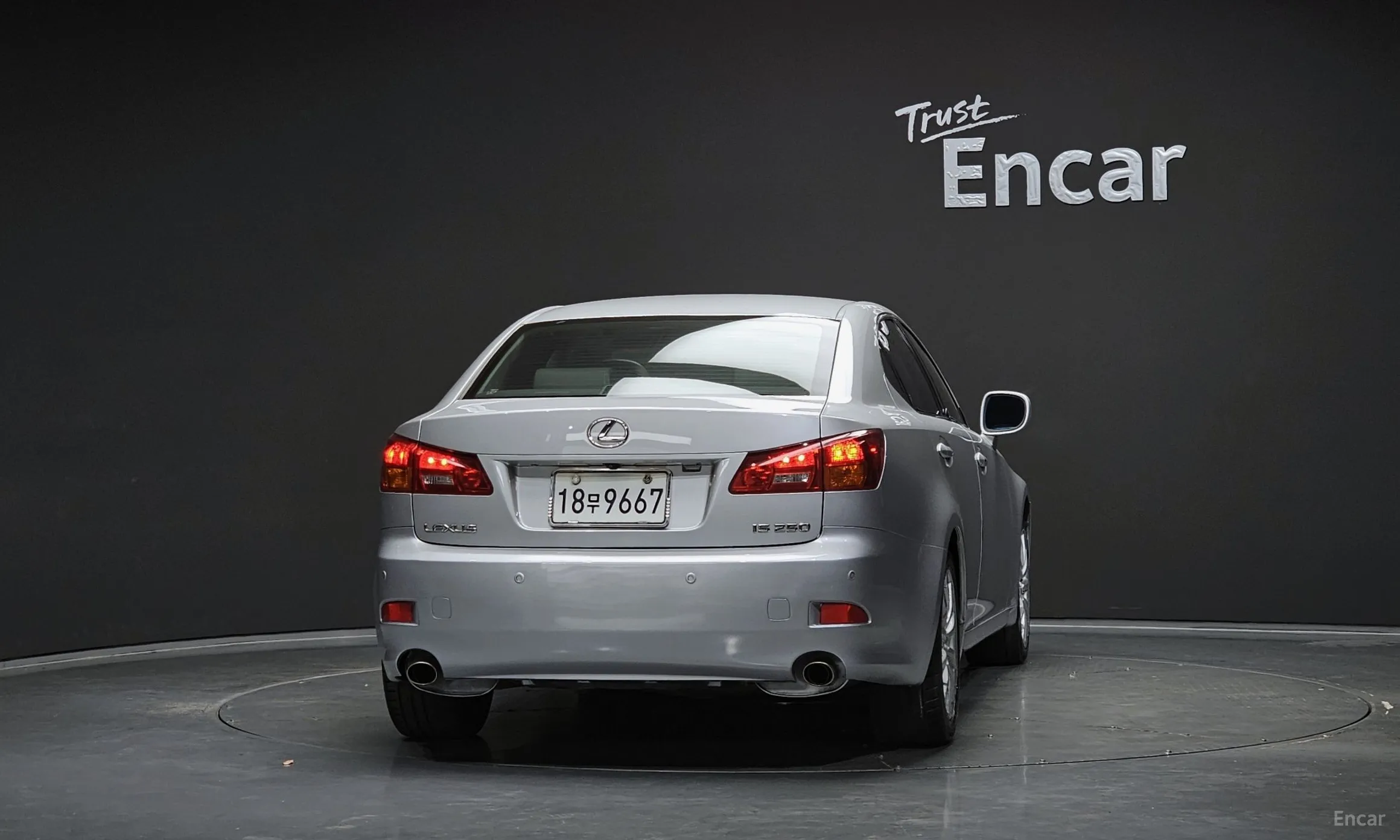 Lexus IS250 превью 4