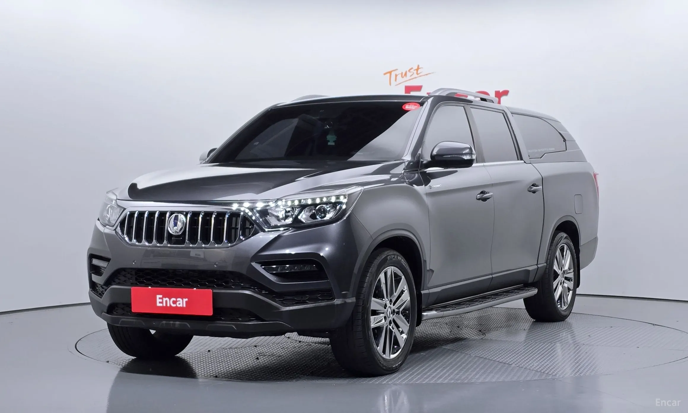 Rexton Sports Khan