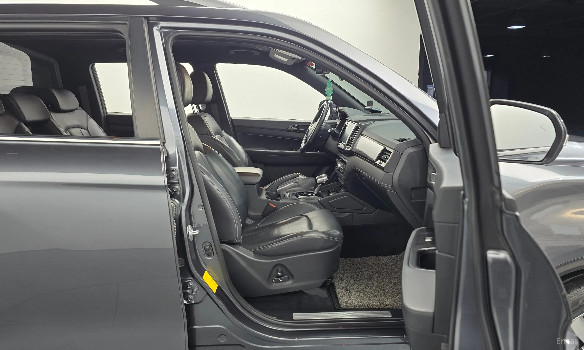 KG Mobility (SsangYong) Rexton Sports Khan превью 10