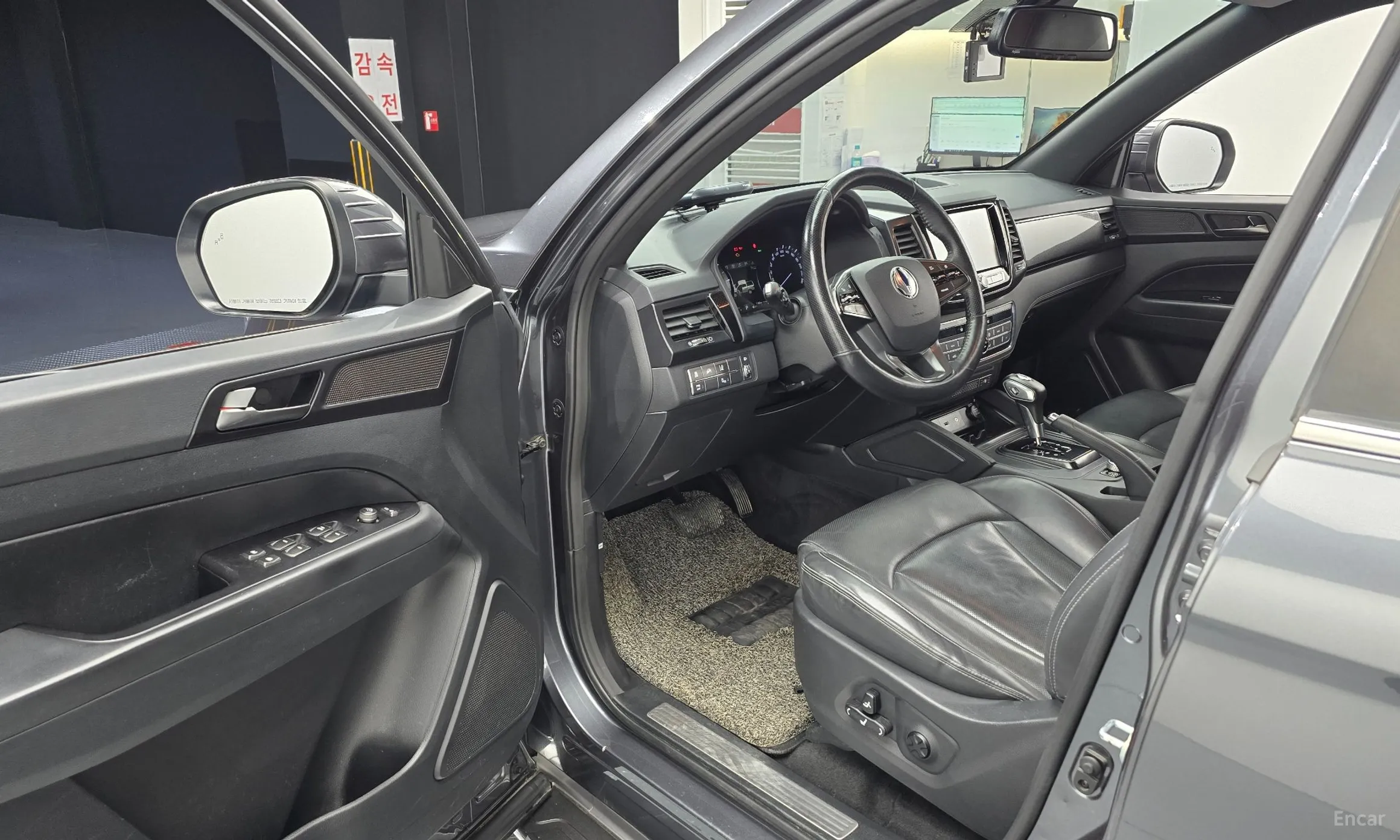 KG Mobility (SsangYong) Rexton Sports Khan превью 11
