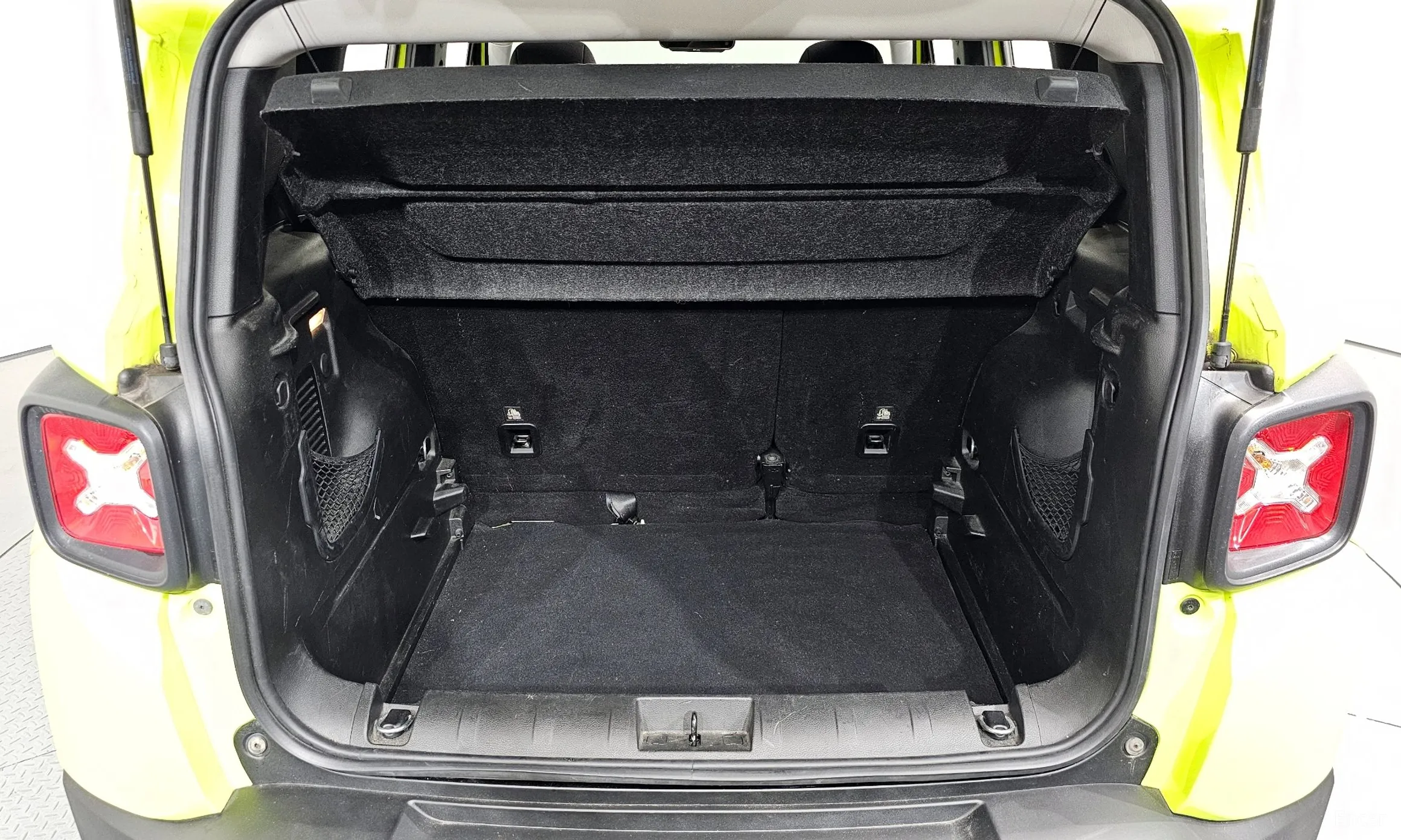 Jeep Renegade превью 20