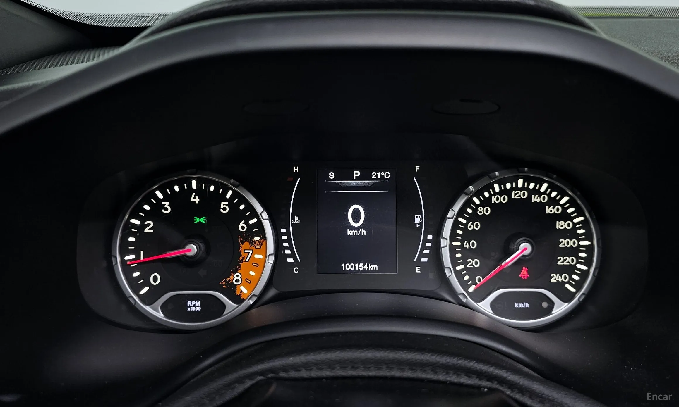 Jeep Renegade превью 8