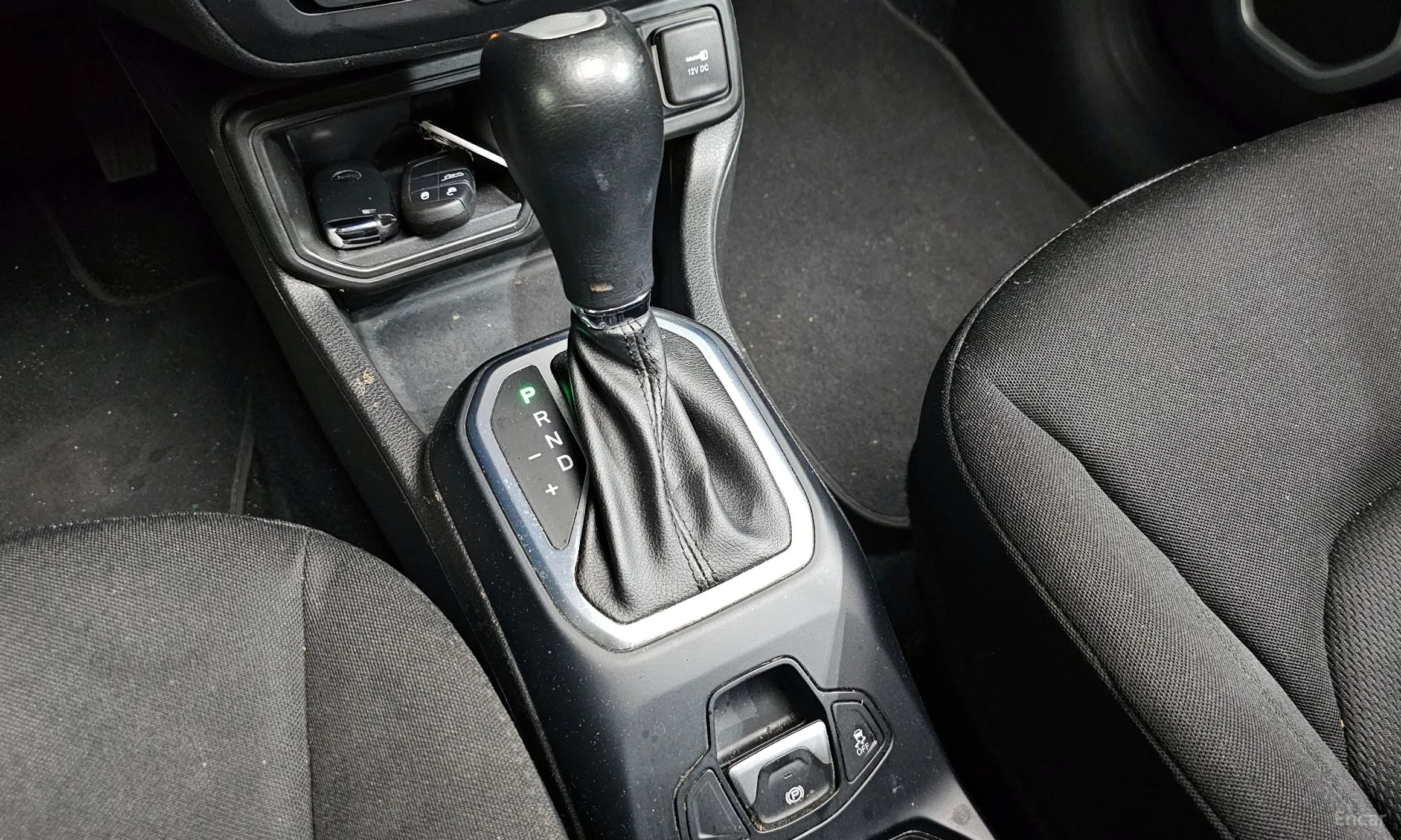 Jeep Renegade превью 9